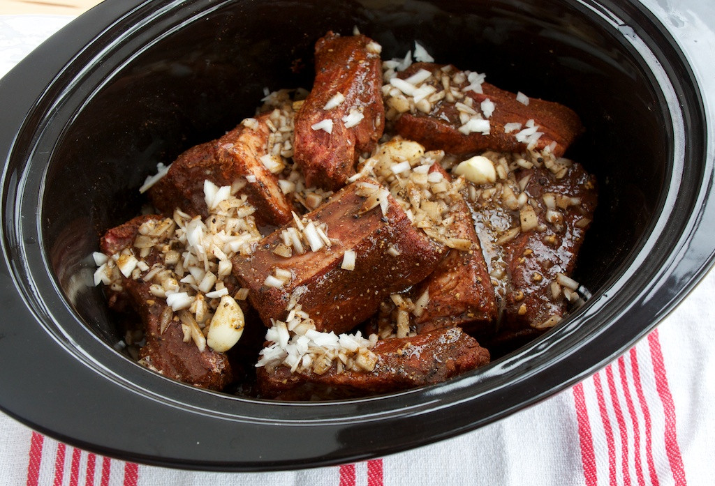 Bbq Beef Short Ribs Slow Cooker
 Slow Cooked Beef Short Ribs for BBQ Sliders Sass & Veracity