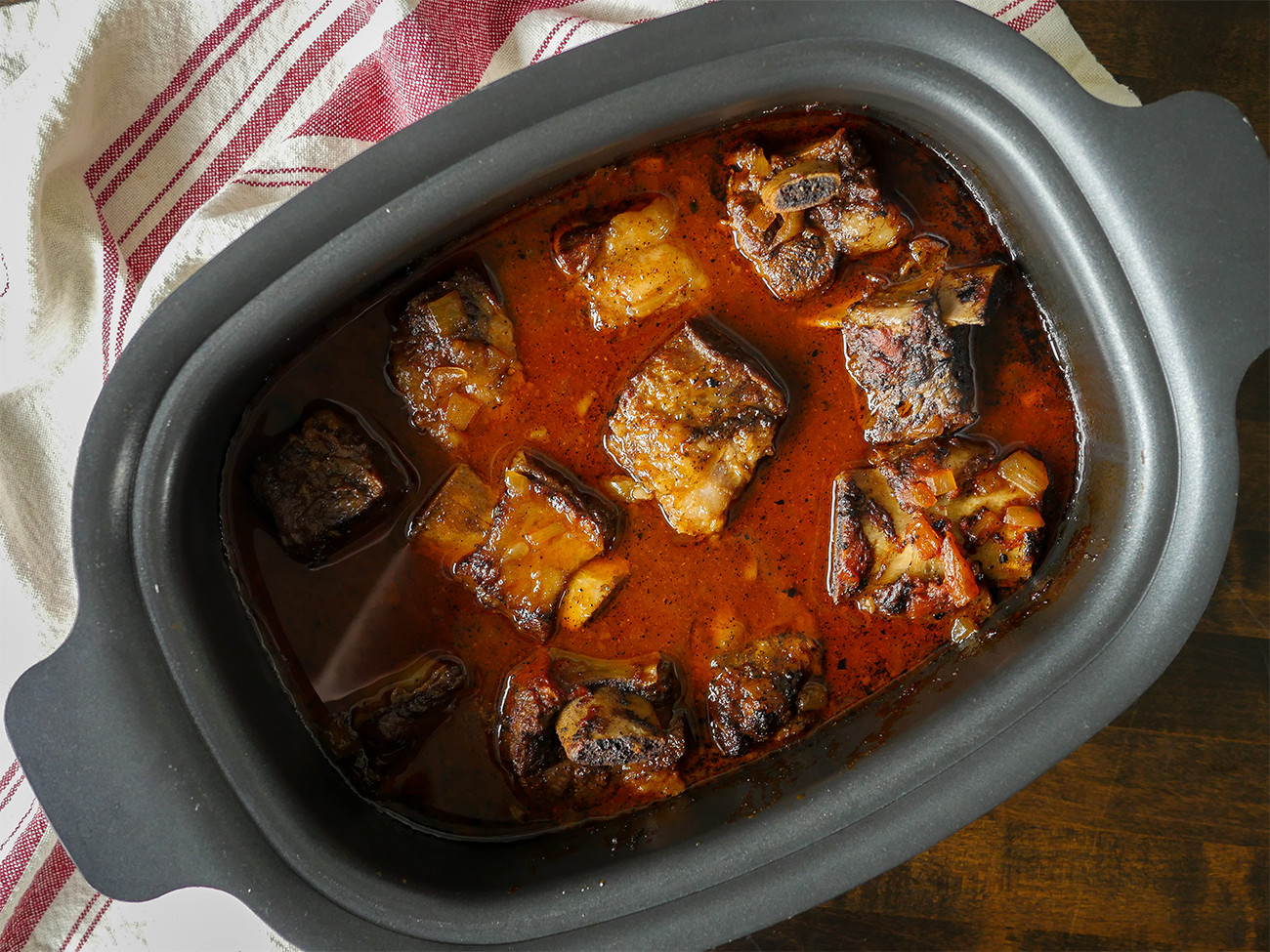 Bbq Beef Short Ribs Slow Cooker
 Slow Cooker BBQ Short Ribs – 12 Tomatoes