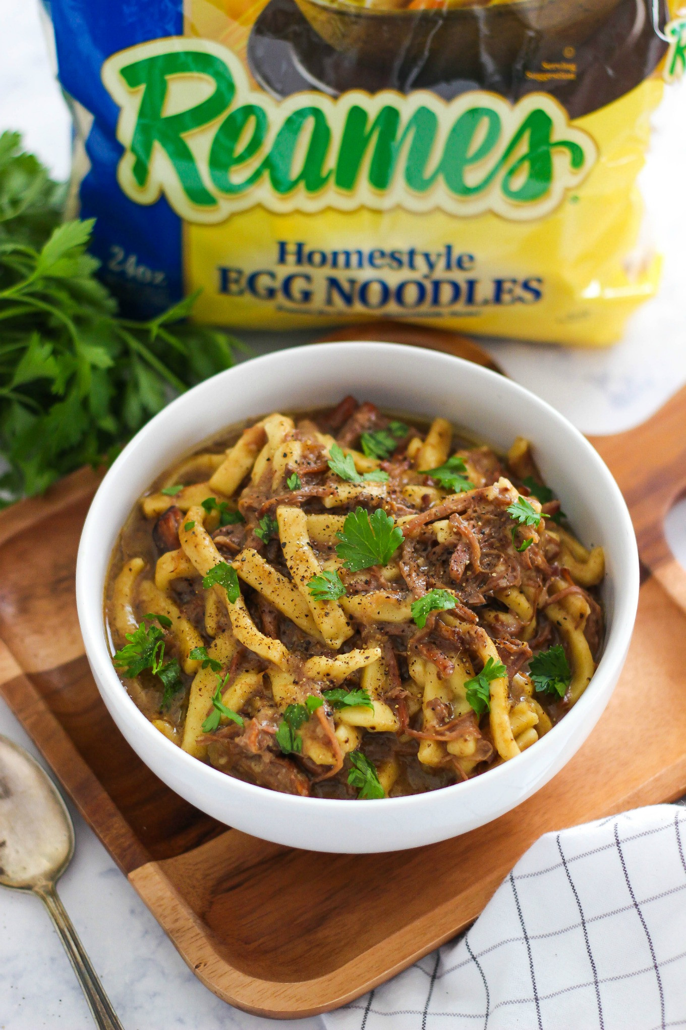 Beef Egg Noodles
 Easy Slow Cooker Beef and Noodles