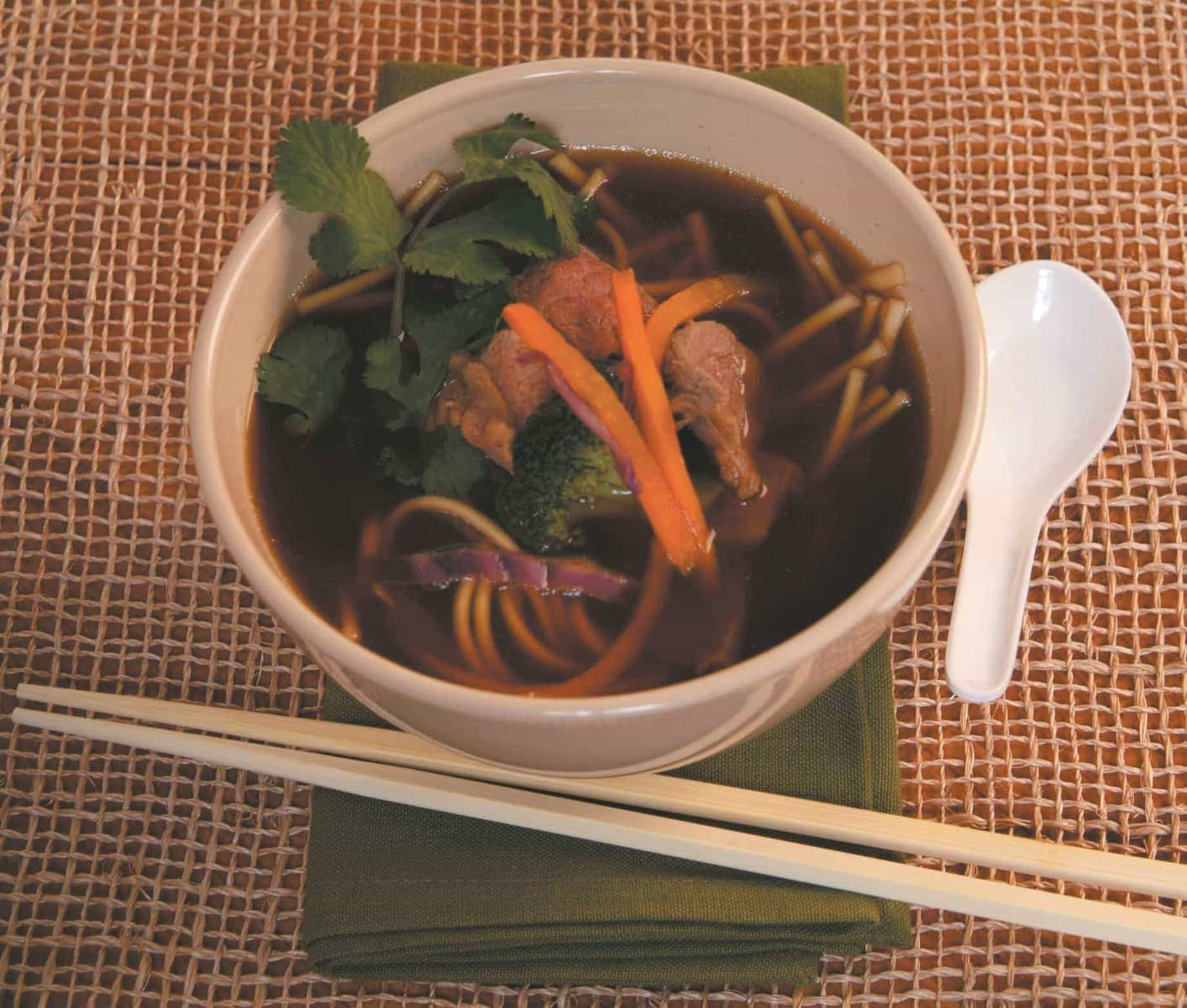 Beef Udon Soup
 Beef and vege udon noodle soup Healthy Food Guide