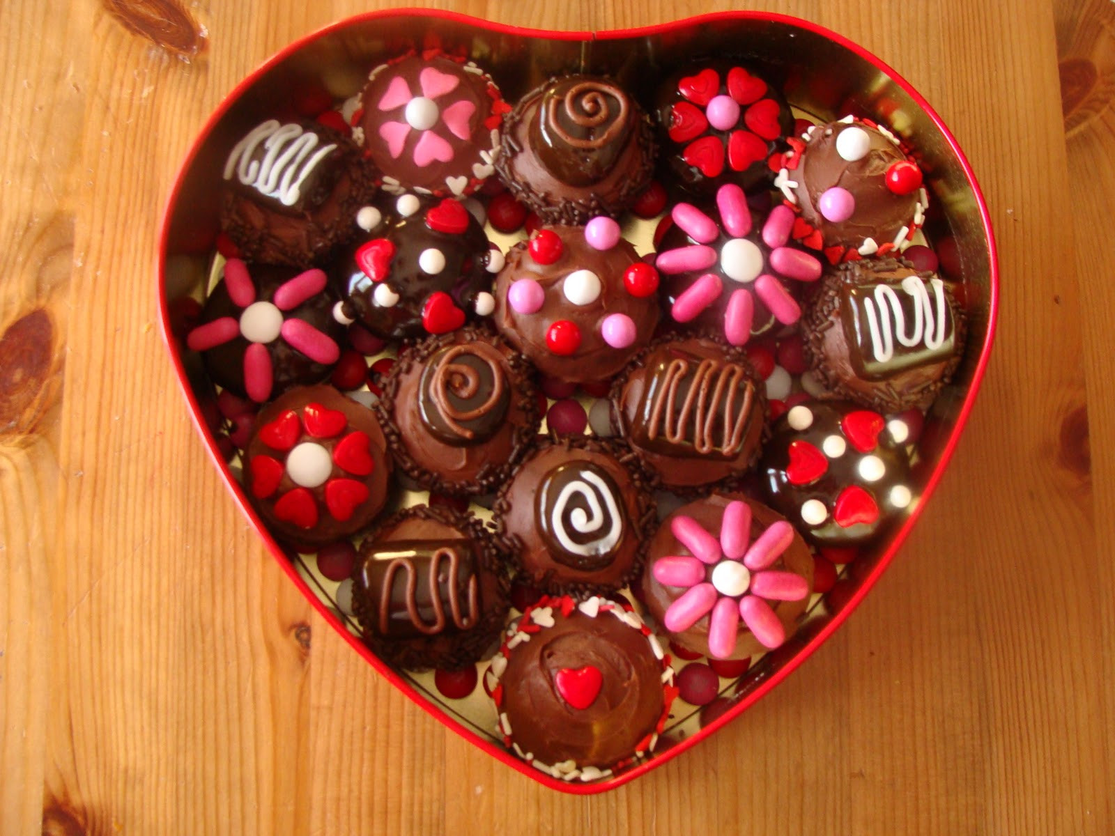 Best Valentines Day Candy
 Top 10 Awesome Gifts you can give your Girlfriend this