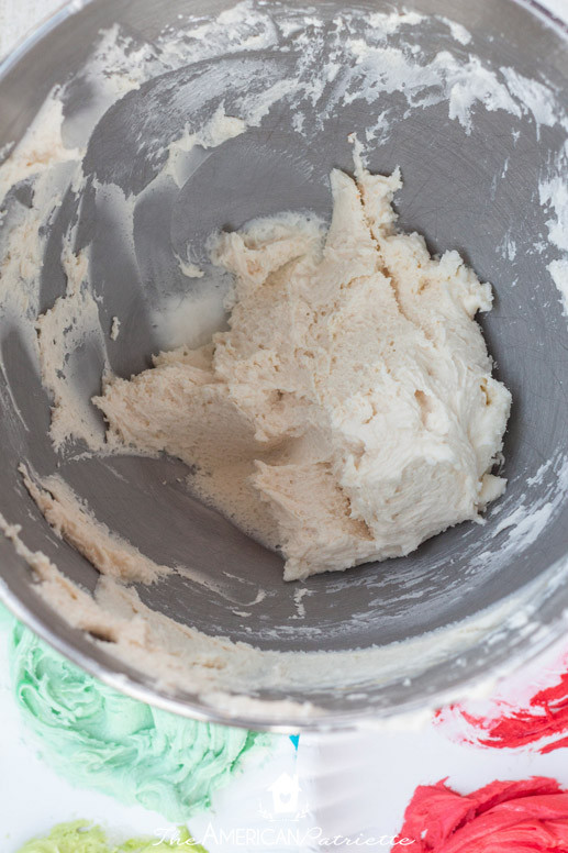 Buttercream Frosting For Cookies That Hardens
 The BEST Buttercream Frosting for Sugar Cookies that
