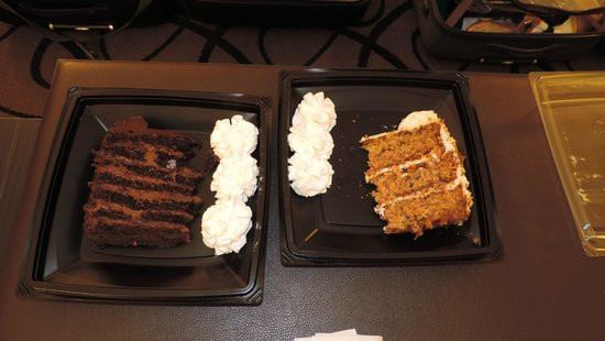 Cheesecake Factory Chocolate Tower Truffle Cake
 Chocolate Tower Truffle Cake und Carrot Cake Picture of