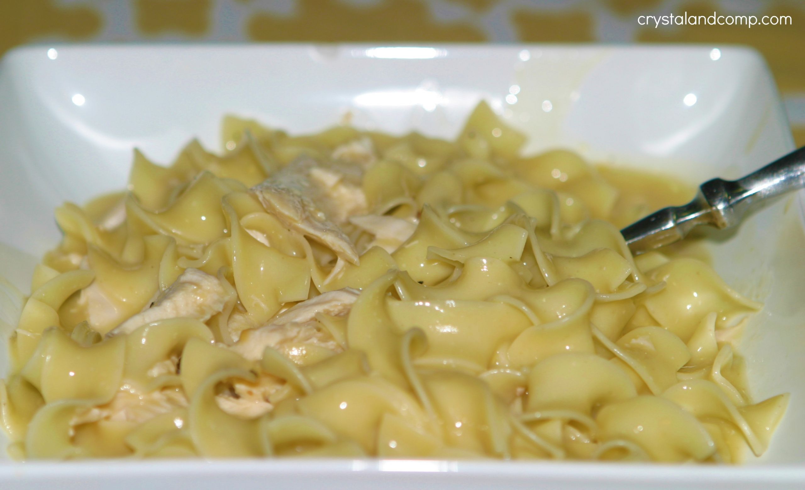 Chicken And Egg Noodles
 Crockpot Chicken and Noodles fort Food at it s Best