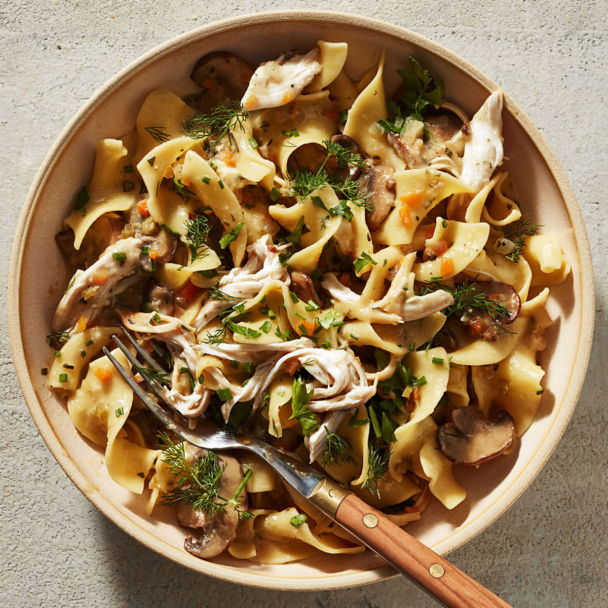 Chicken And Egg Noodles
 Creamy Chicken & Mushroom Egg Noodles Recipe Rachael Ray