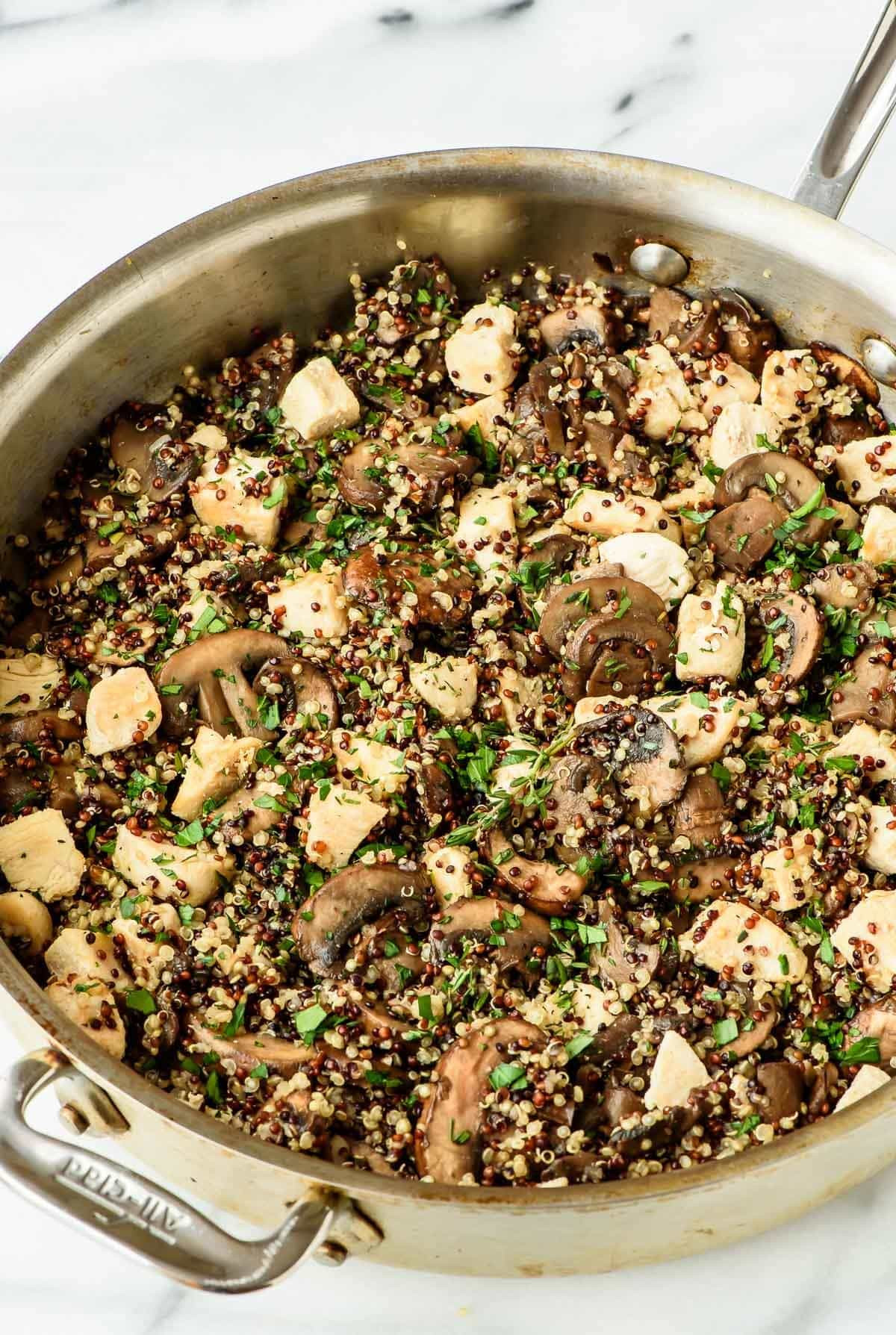 Chicken And Quinoa Recipe
 Skillet Mushroom Chicken and Quinoa 30 Minutes