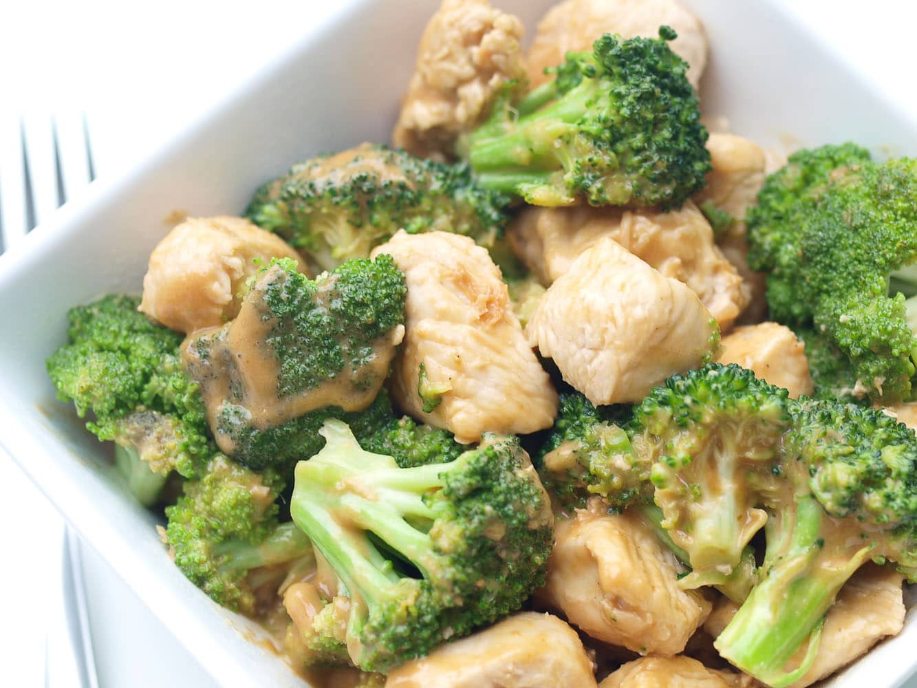 Chicken Broccoli Recipes
 Easy Broccoli and Chicken with Peanut Sauce Happy