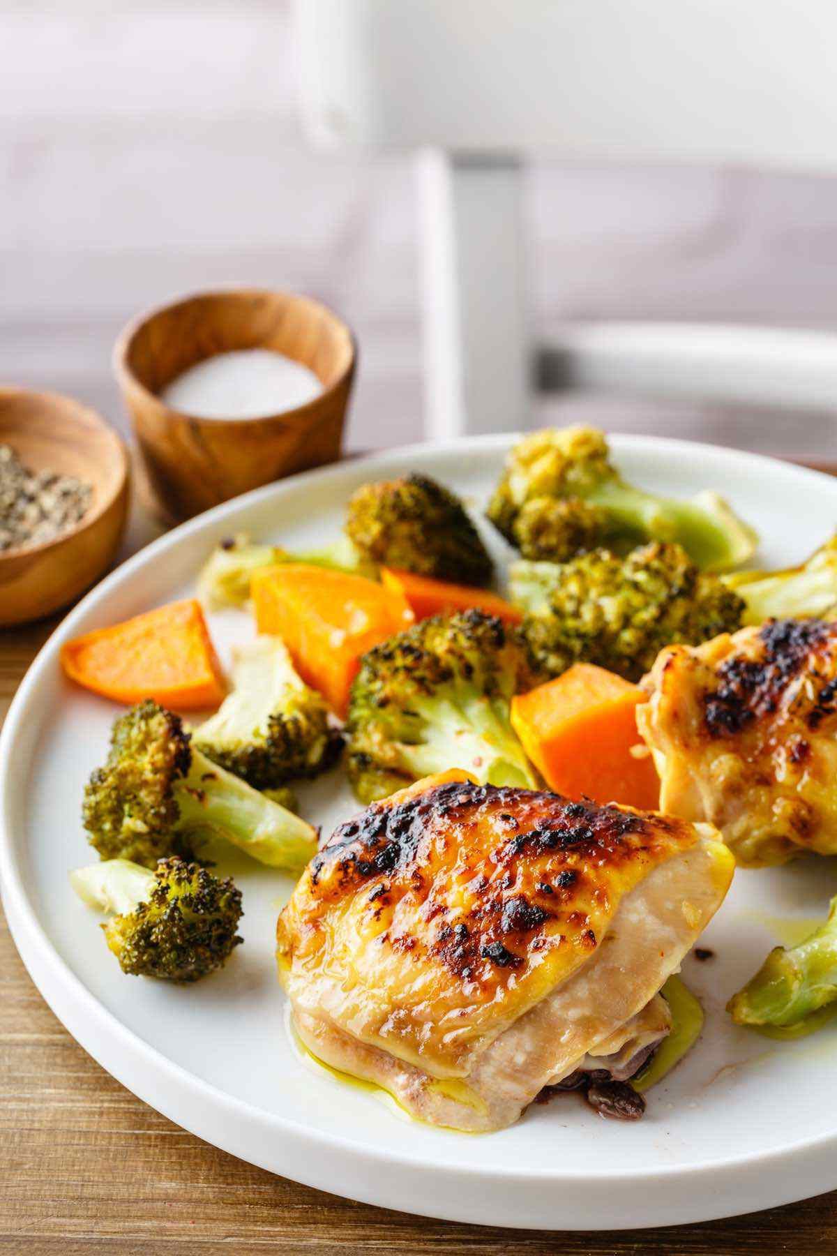 Chicken Thighs Recipe Paleo
 Sheet Pan Chicken Thighs with Sweet Potato and Broccoli