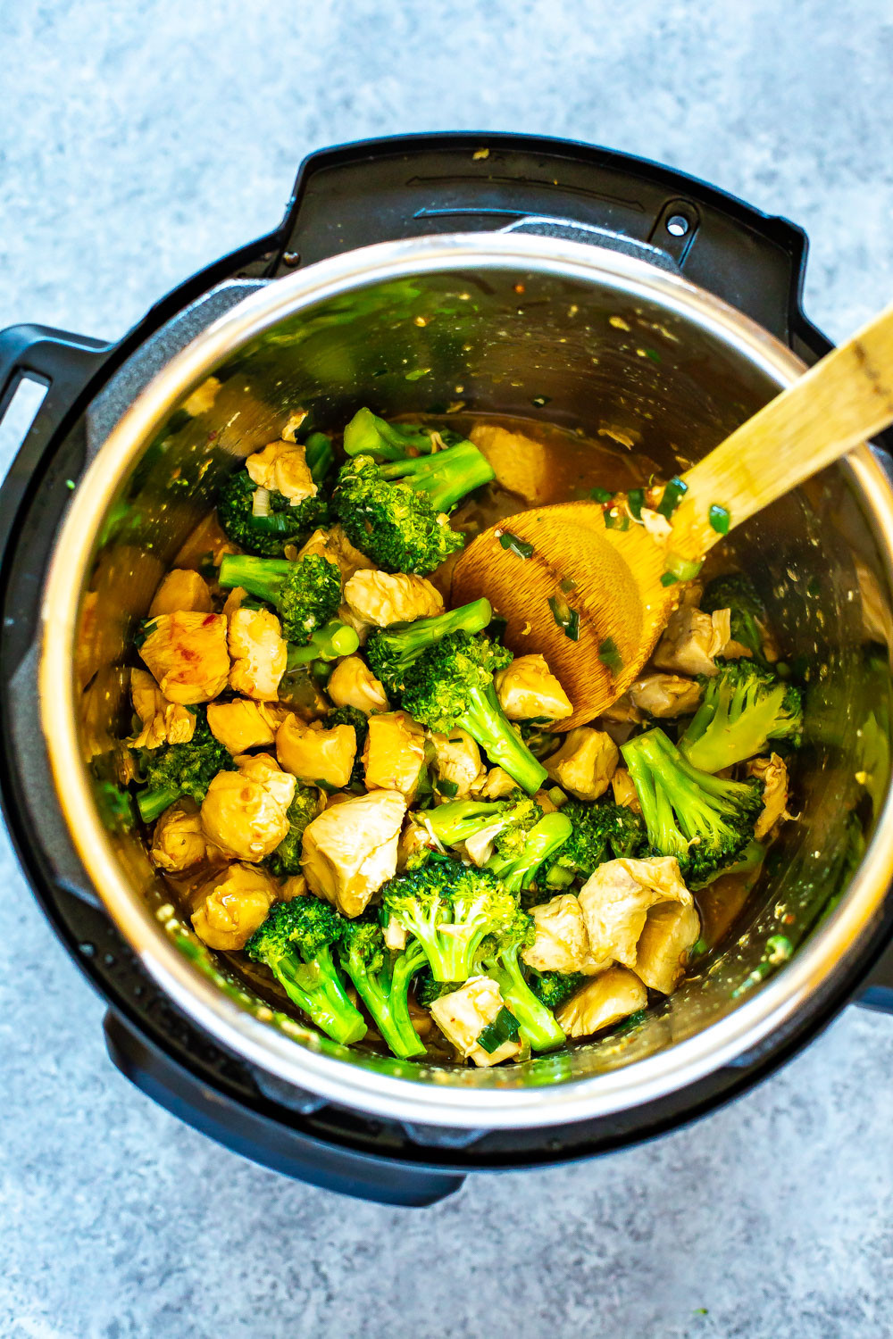 Chinese Chicken And Broccoli Recipes
 Instant Pot Chinese Chicken and Broccoli Eating Instantly