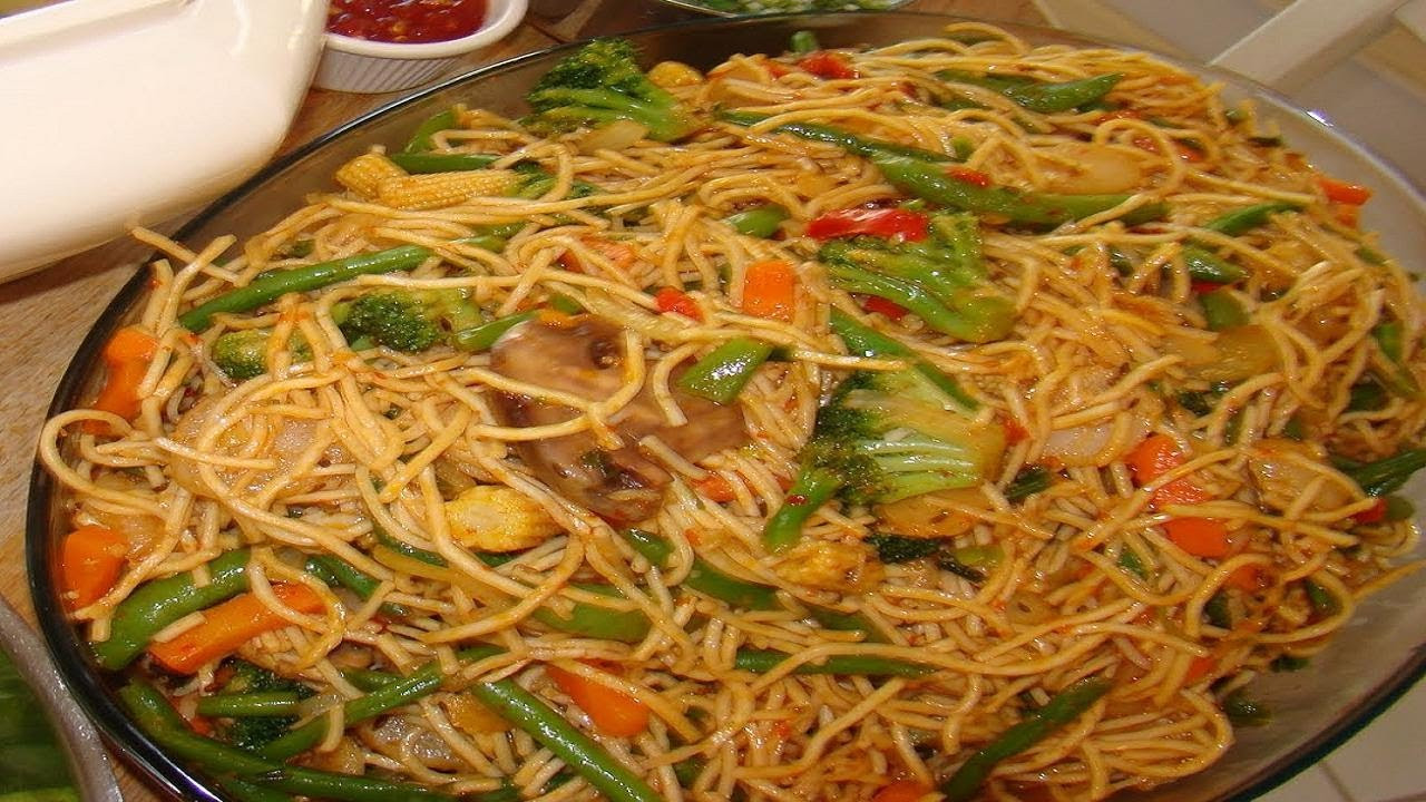 Chinese Vegetable Noodles Recipe
 How to make Hakka Noodles Video Recipe Ve able Chow