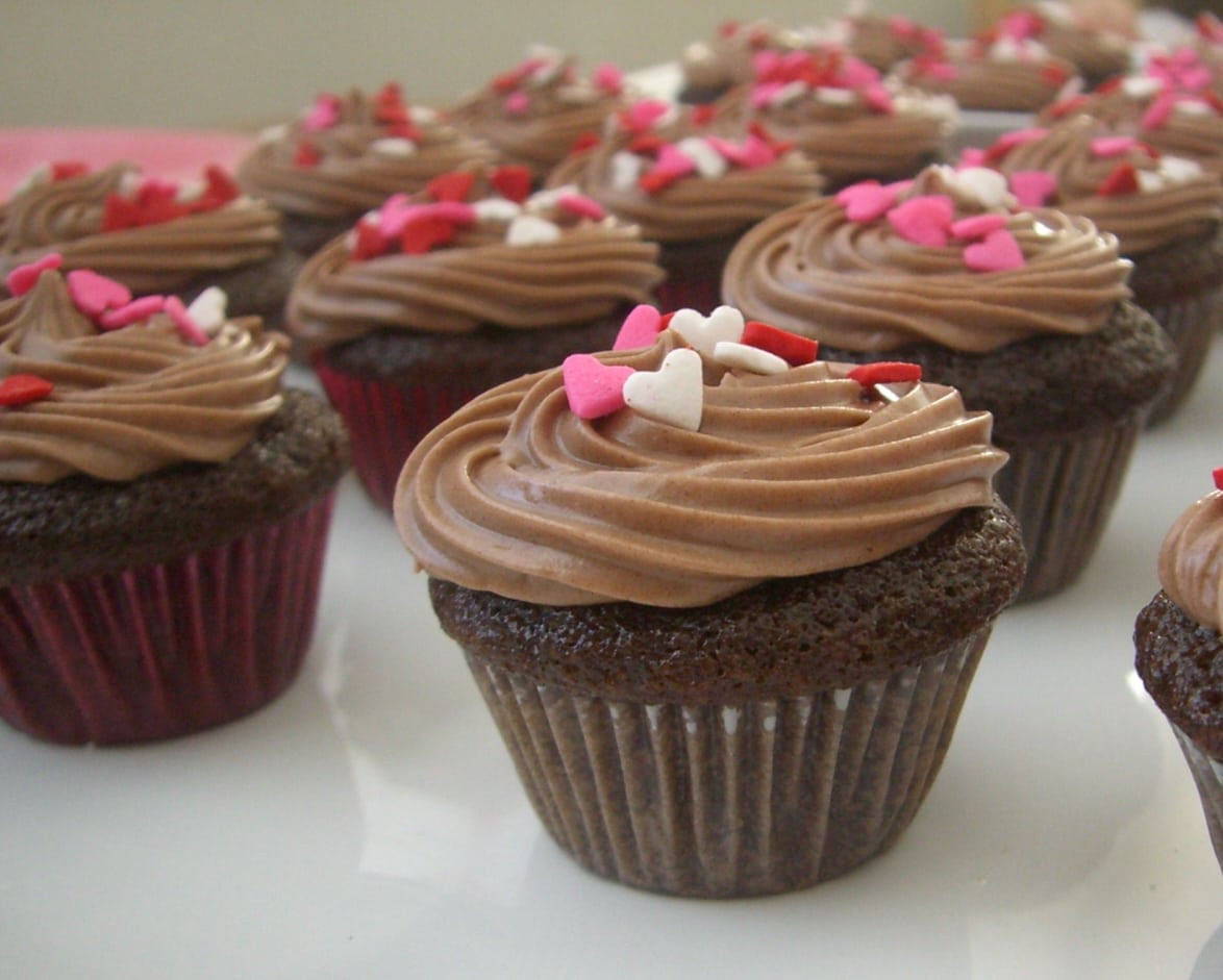 Chocolate Cupcakes With Cream Cheese Frosting
 Valentine s Day Idea Mini Chocolate Cupcakes with