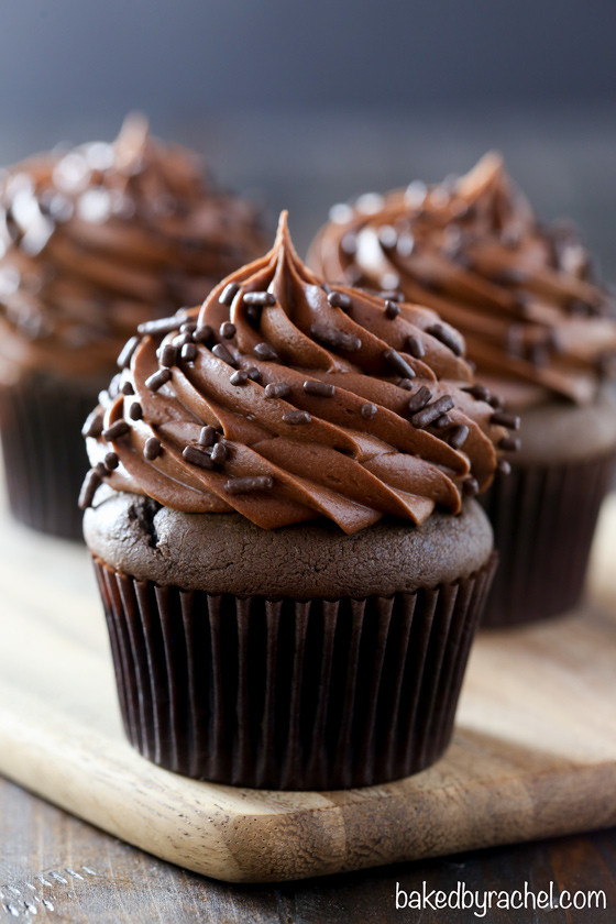 Chocolate Cupcakes With Cream Cheese Frosting
 Chocolate Cupcakes with Chocolate Cream Cheese Frosting