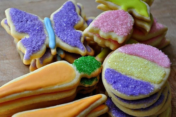 Colored Sugar Cookies
 Simple and delicious Easter sugar cookies and some