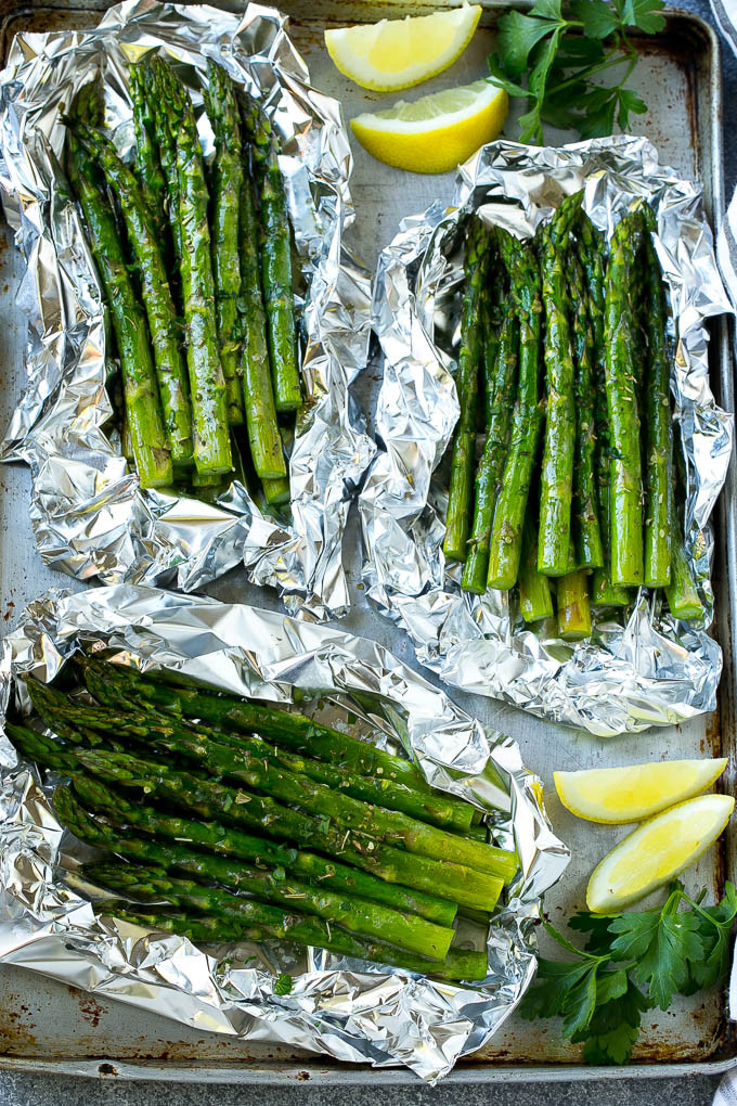 Cooking Asparagus On The Grill
 Grilled Asparagus in Foil Dinner at the Zoo