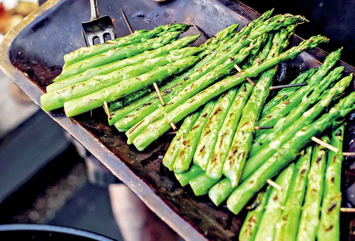 Cooking Asparagus On The Grill
 How to Grill Asparagus Recipe