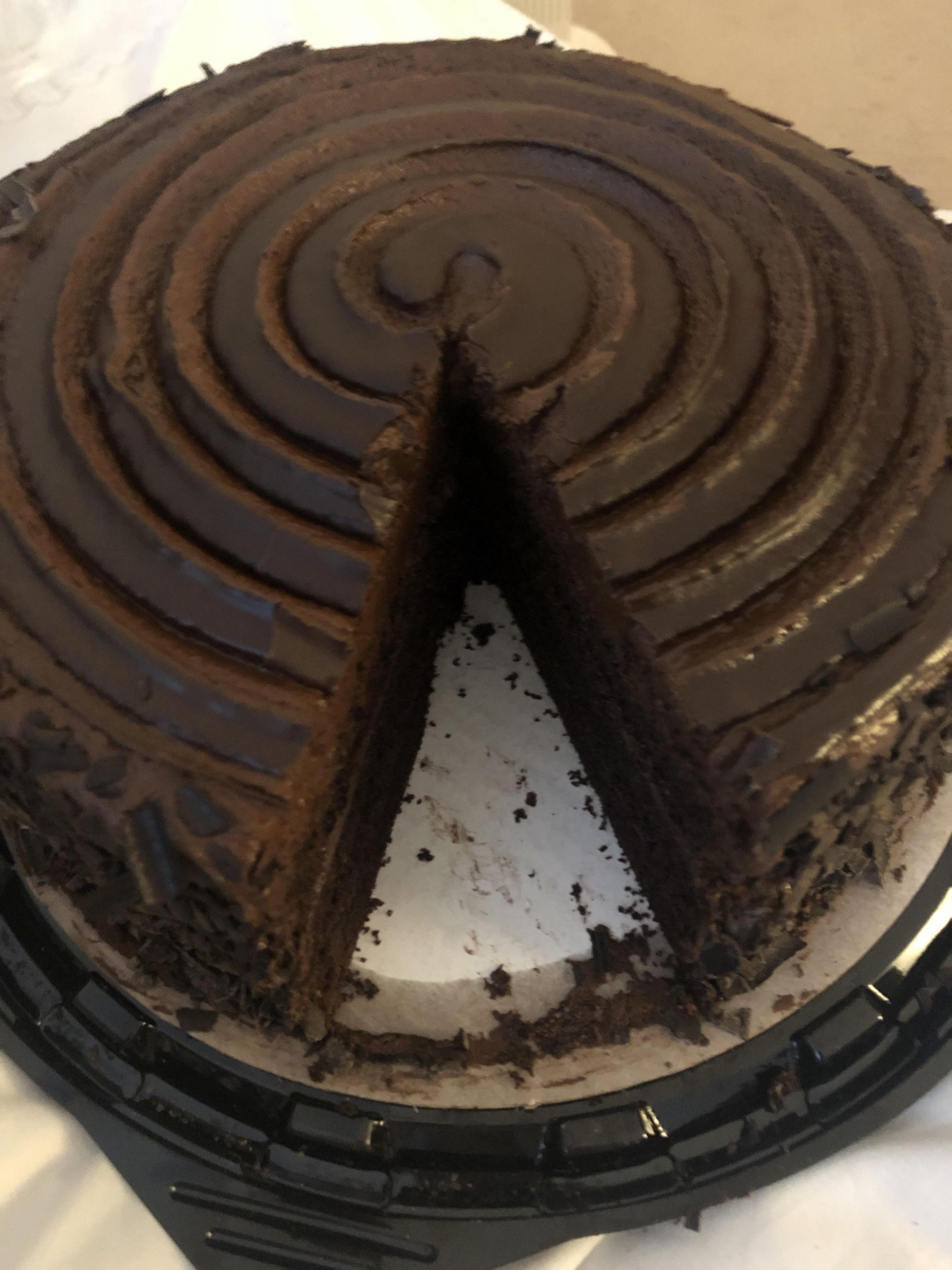 Costco Chocolate Cake
 So disappointed in the chocolate cake 😩 it’s so dry Costco
