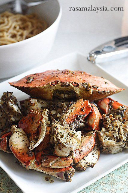 Crustacean Garlic Noodles Recipe
 Crustacean inspired Garlic Noodles and Roasted Crab