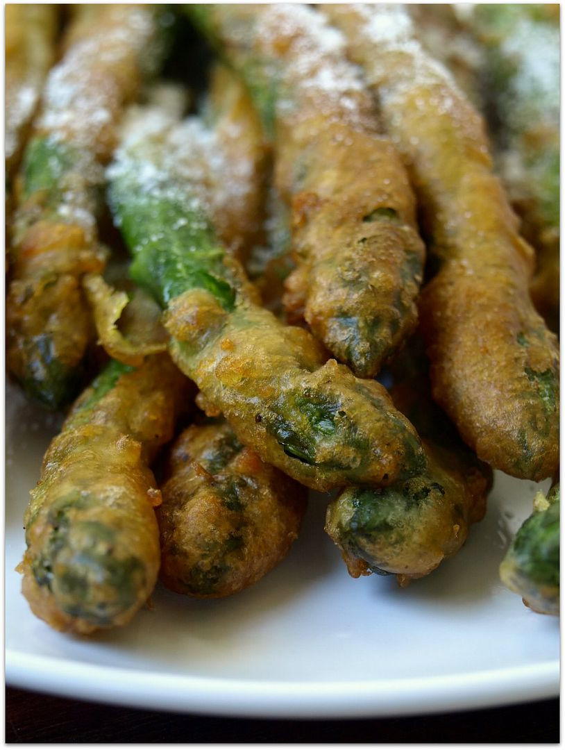 Deep Fried Asparagus
 evil chef mom deep fried asparagus