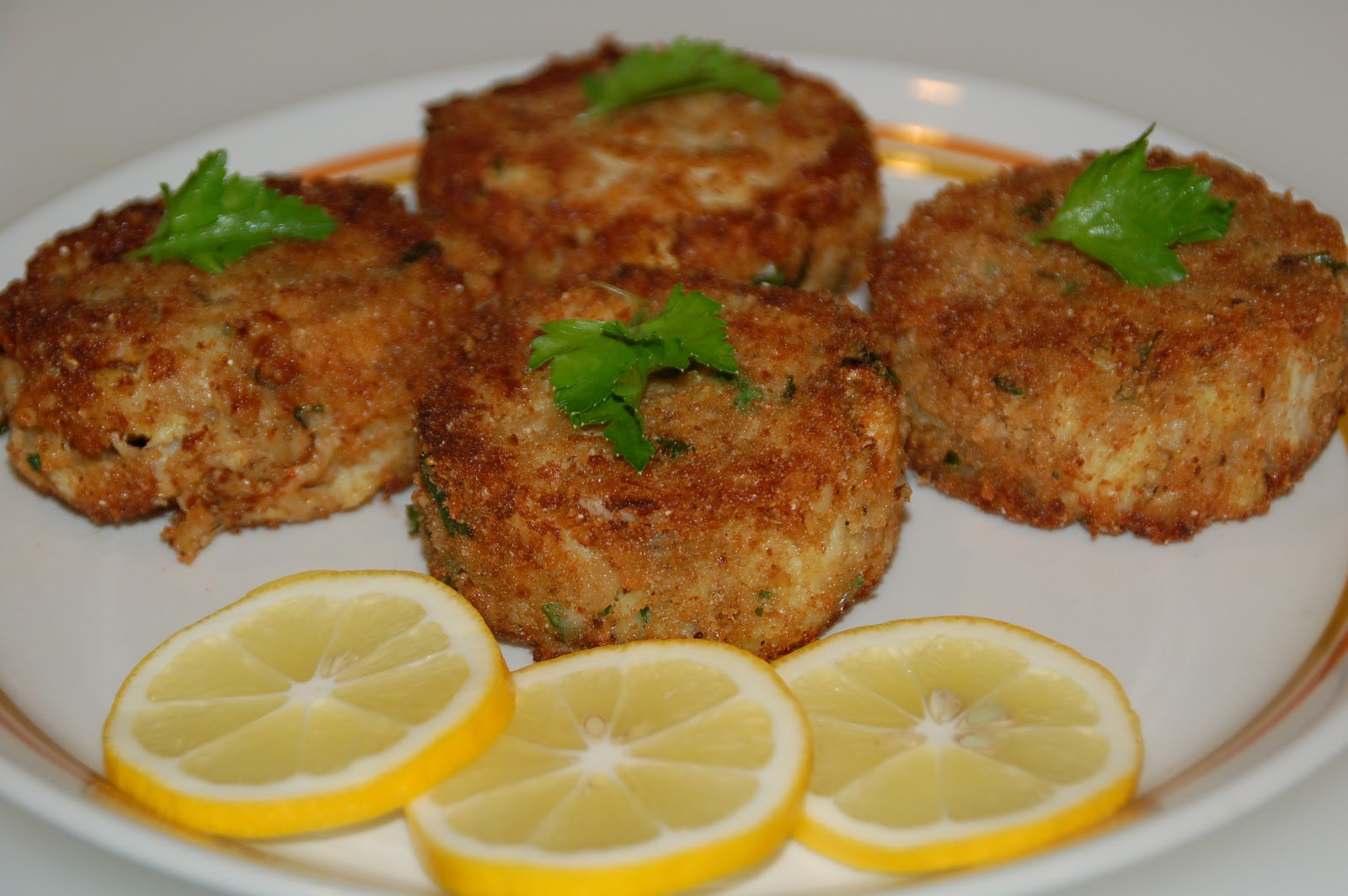 Dungeness Crab Cakes
 Art is in the kitchen Dungeness Crab Cakes