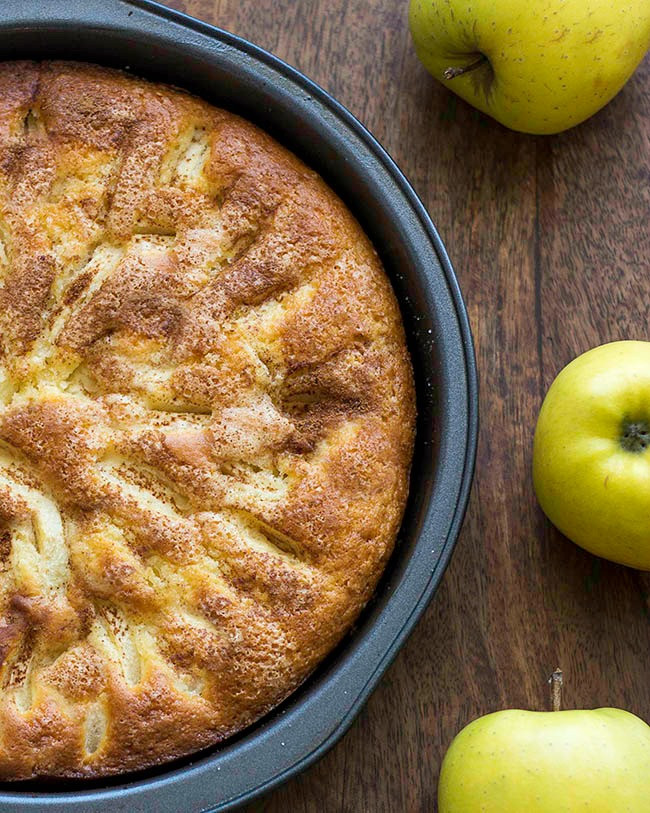 Easy Apple Cake Recipes
 Easy Apple Cake As Easy As Apple Pie