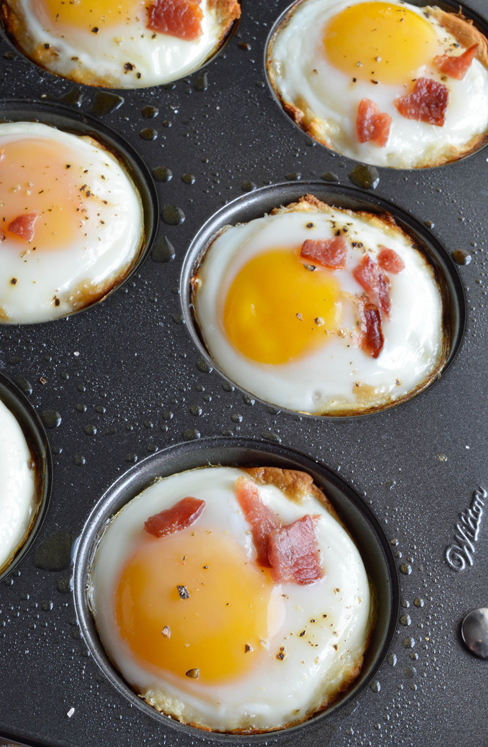 Easy Egg Recipes For Breakfast
 Bacon and Egg Breakfast Cups WonkyWonderful