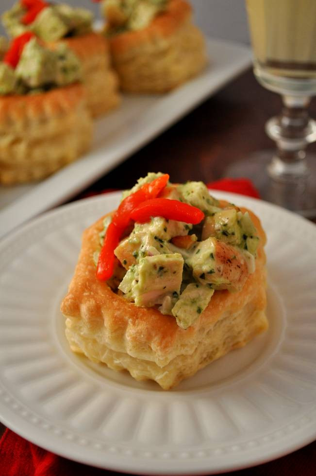 Easy Gourmet Appetizers
 Puff Pastry Pesto Chicken