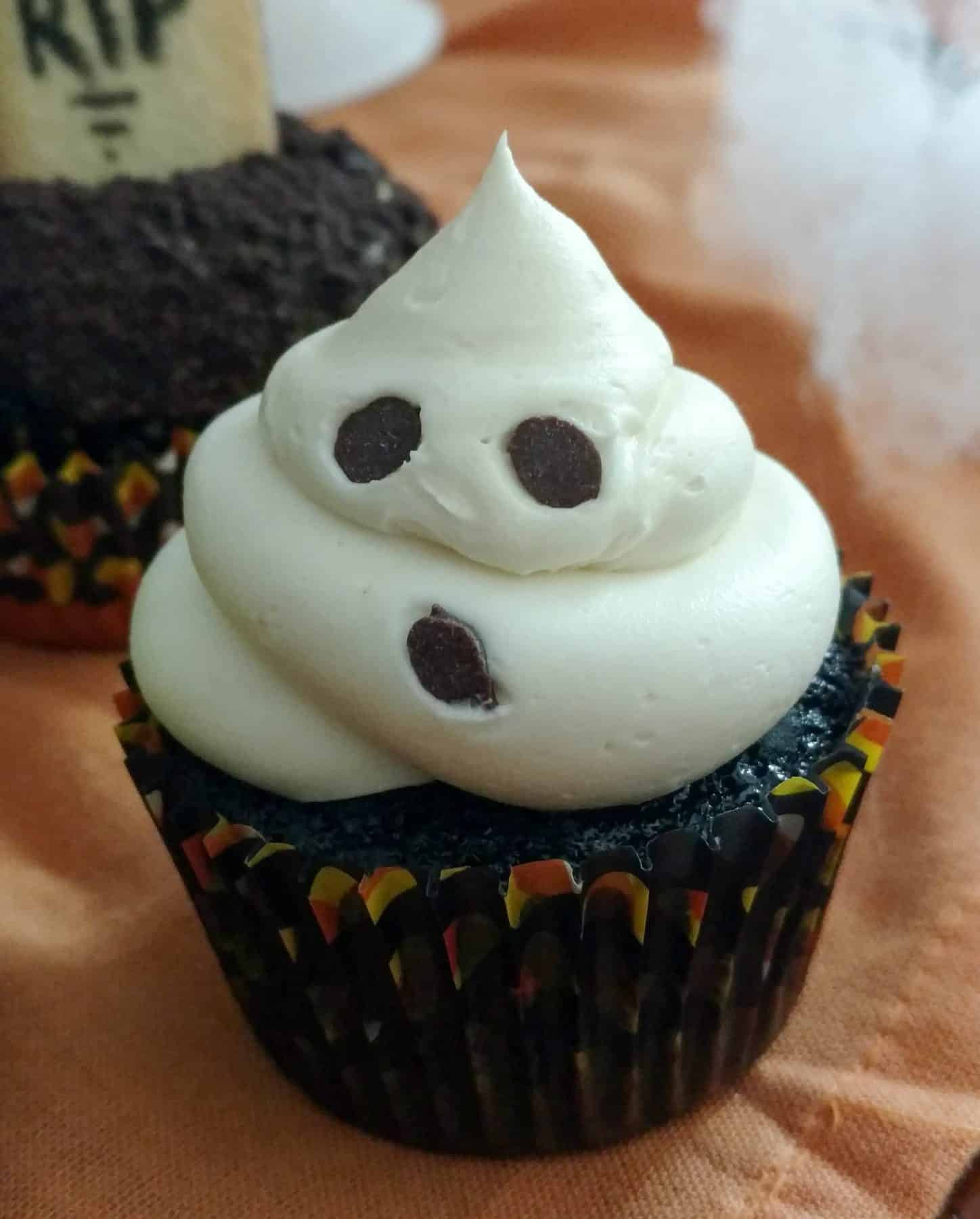 Easy Halloween Cupcakes For School
 3 Easy To Make Halloween Themed Cupcakes Boston Girl Bakes