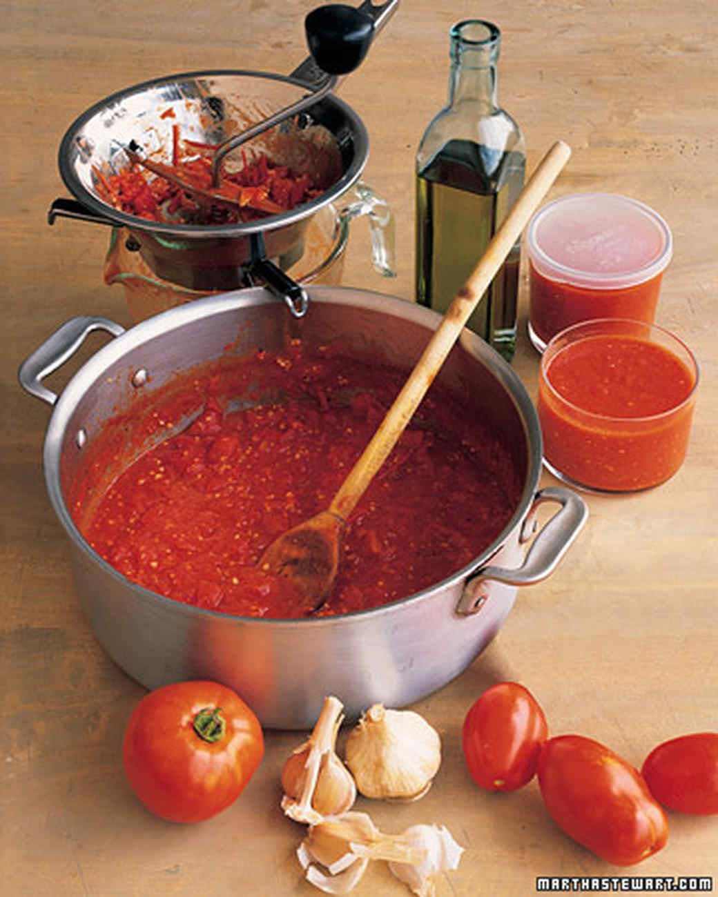 Easy Tomato Sauce Recipe
 Simple Tomato Sauce Recipe