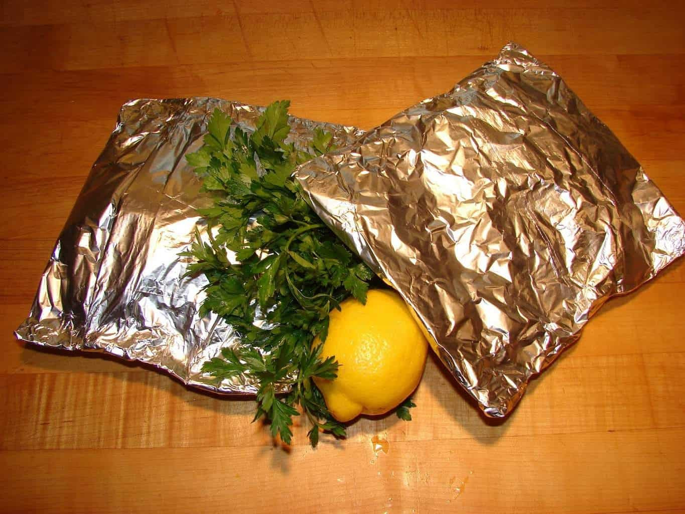 Fish Packet Recipes
 Lemon Garlic Tilapia Fish Packets The Lemon Bowl