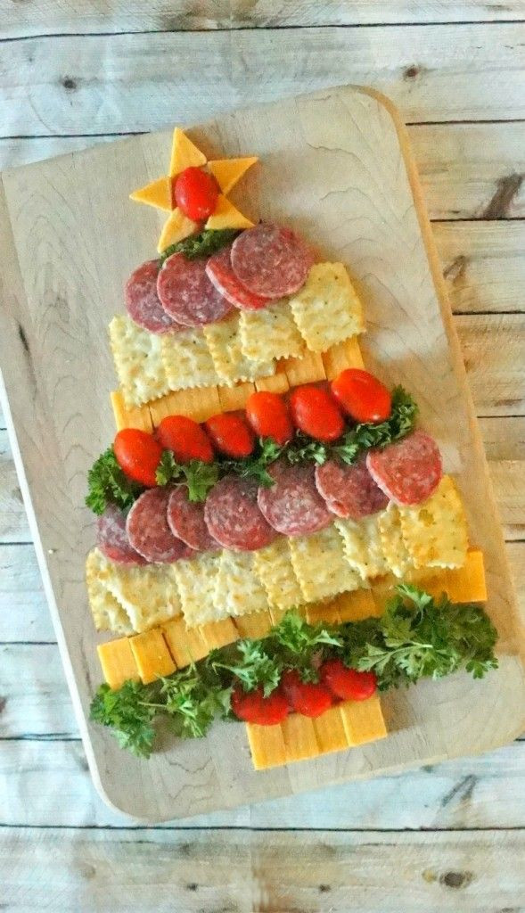 Good Christmas Appetizers
 Amazing Holiday Cheese Cracker and Sausage Christmas Tree