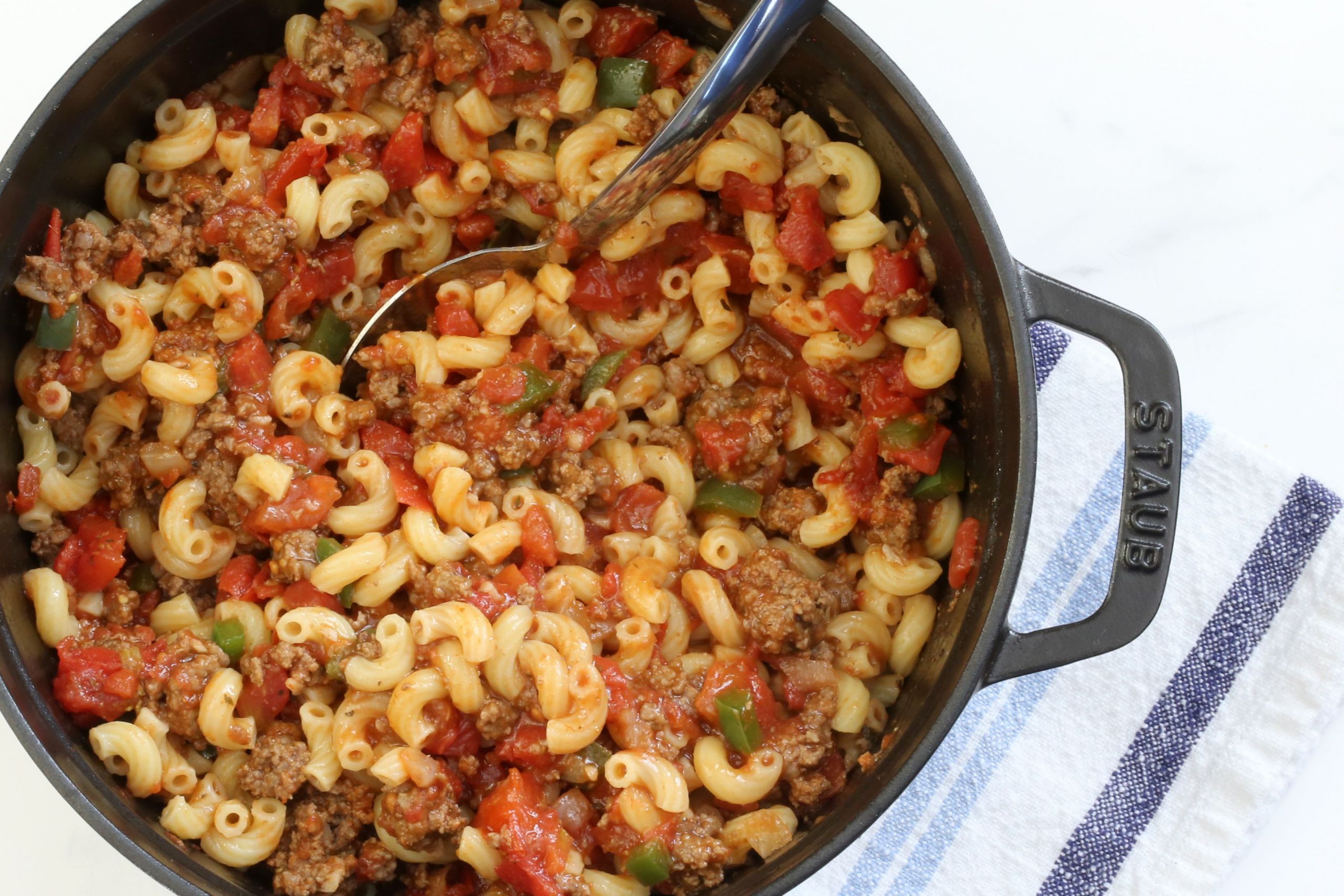 Ground Beef And Macaroni
 Spicy Pasta With Ground Beef and Tomatoes Recipe