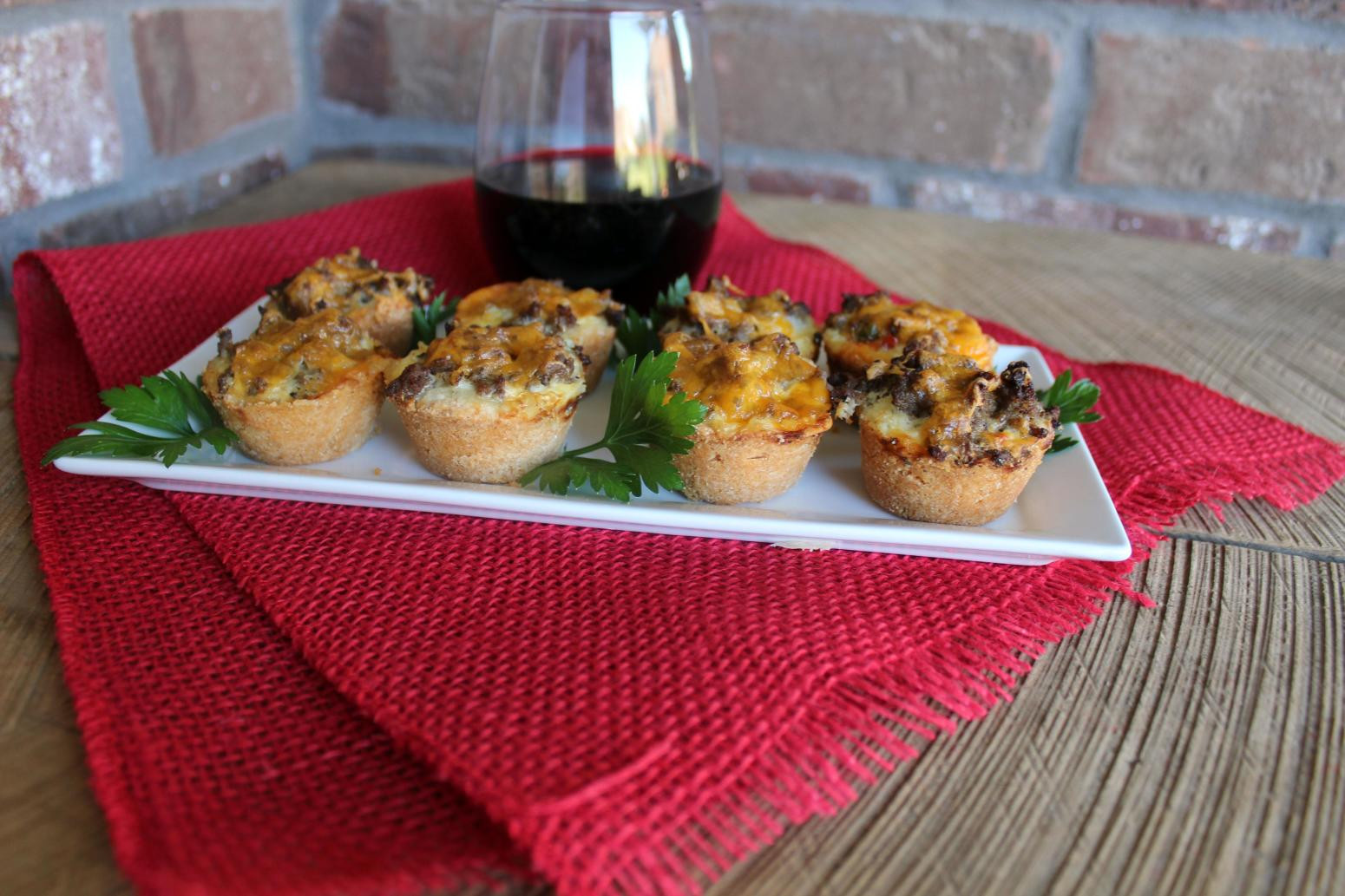Ground Beef Appetizers
 Mini Appetizer Ground Beef Pies Recipe