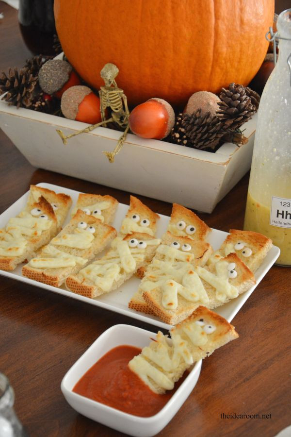 Halloween Dinner Recipes With Pictures
 It s Written on the Wall We ve Rounded up 18 Yummy & Fun