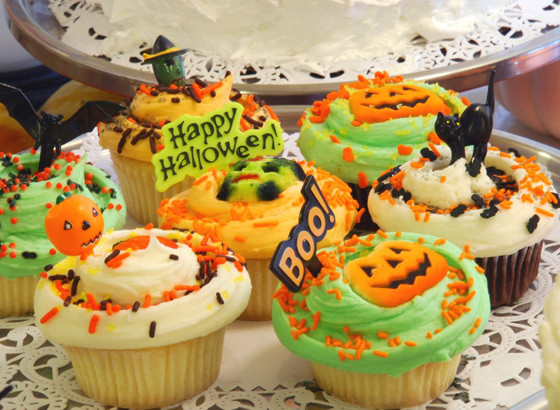 Halloween Inspired Cupcakes
 New York Advanced Cupcake Decorating Techniques