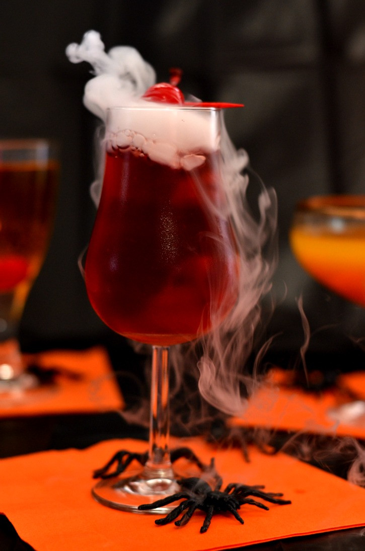 Halloween Party Drinks For Adults
 Spooky Halloween Drinks Simply Darrling