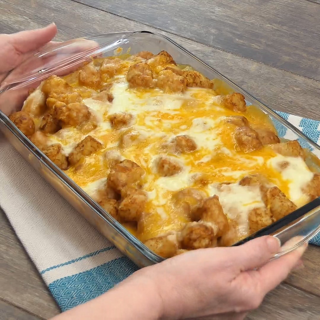Hamburger Casserole With Tater Tots
 Beef and Cheese Tater Tot Casserole
