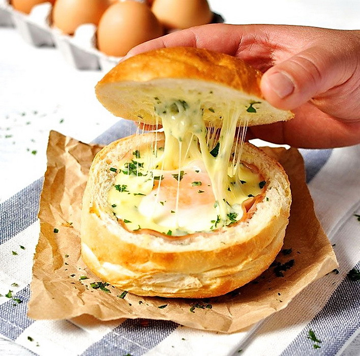 Healthy Camping Snacks
 Hams Egg Cheesy Bread Roll – Quick Healthy Kid Camping