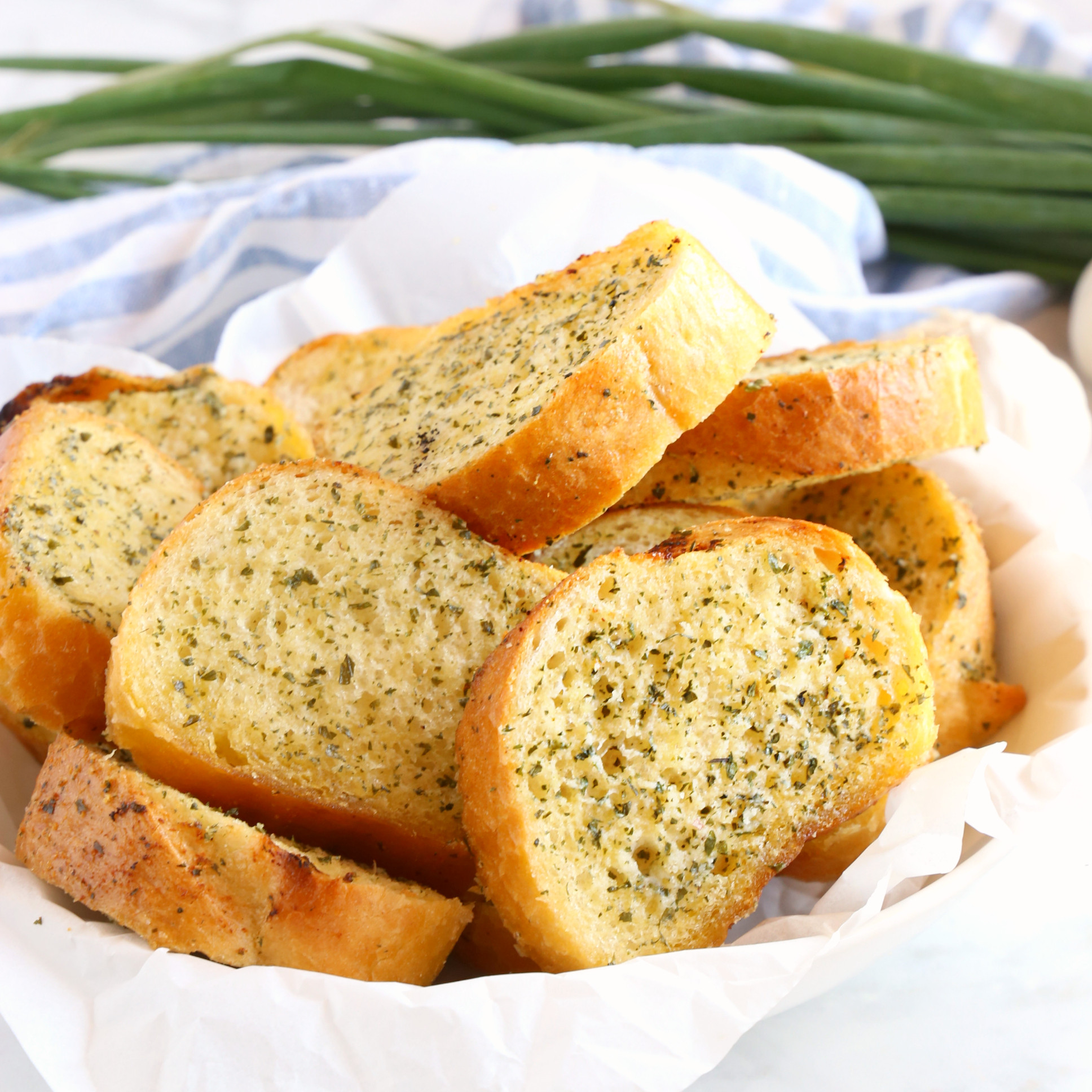 Healthy Garlic Bread
 Easy Homemade Garlic Bread Ready in 20 Minutes  The