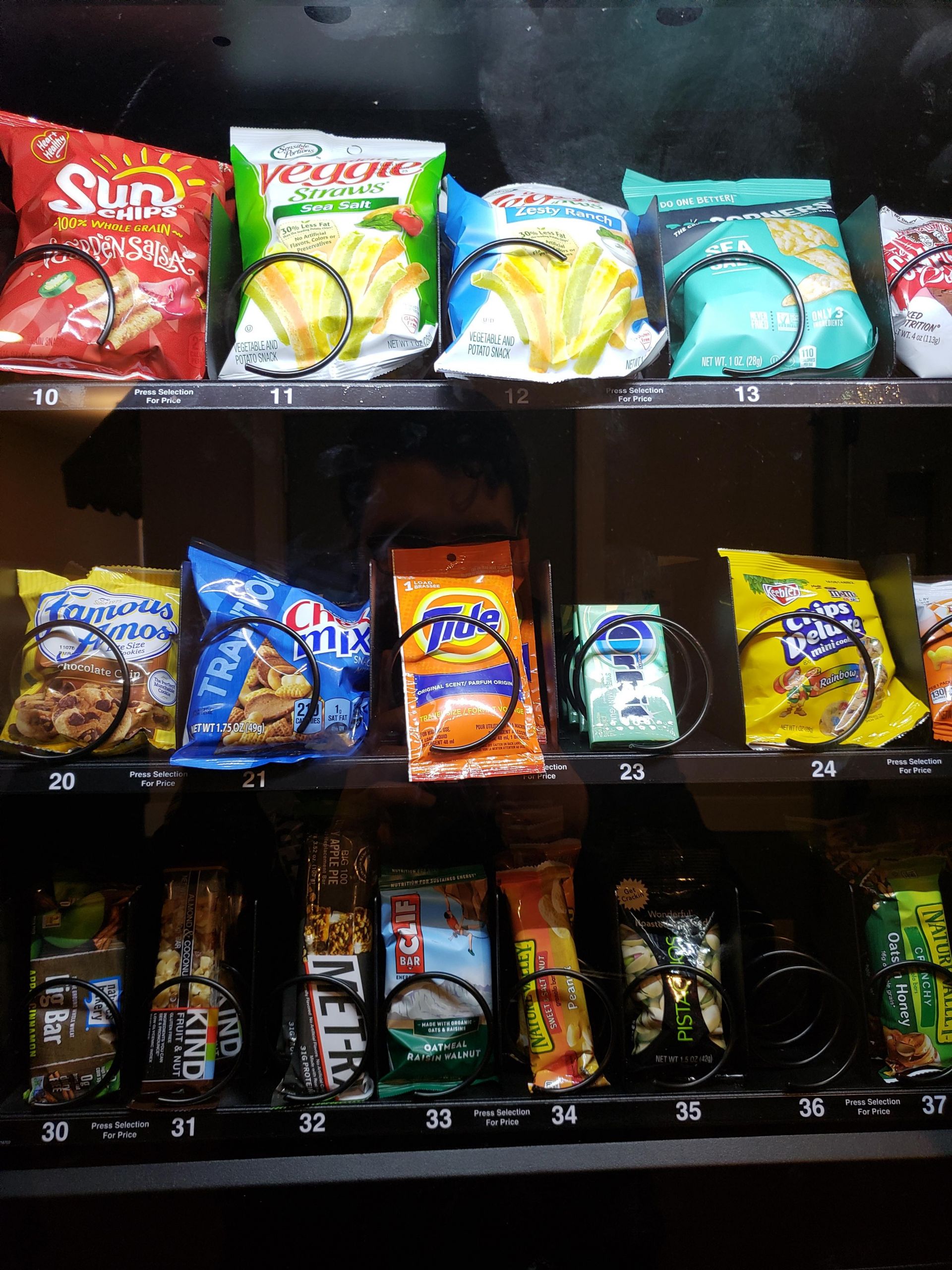 Healthy Vending Machine Snacks
 There s a healthy snacks vending machine in my building