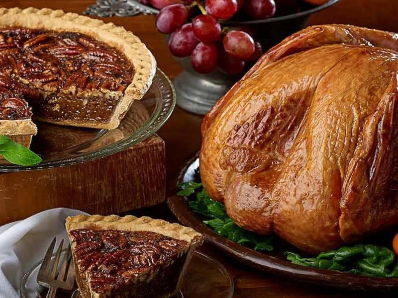 Holiday Dinners Delivered
 Enjoy Thanksgiving Dinner Delivered to Your Door with Send