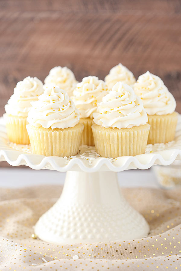 Homemade Vanilla Cupcakes
 Easy Vanilla Cupcake Recipe