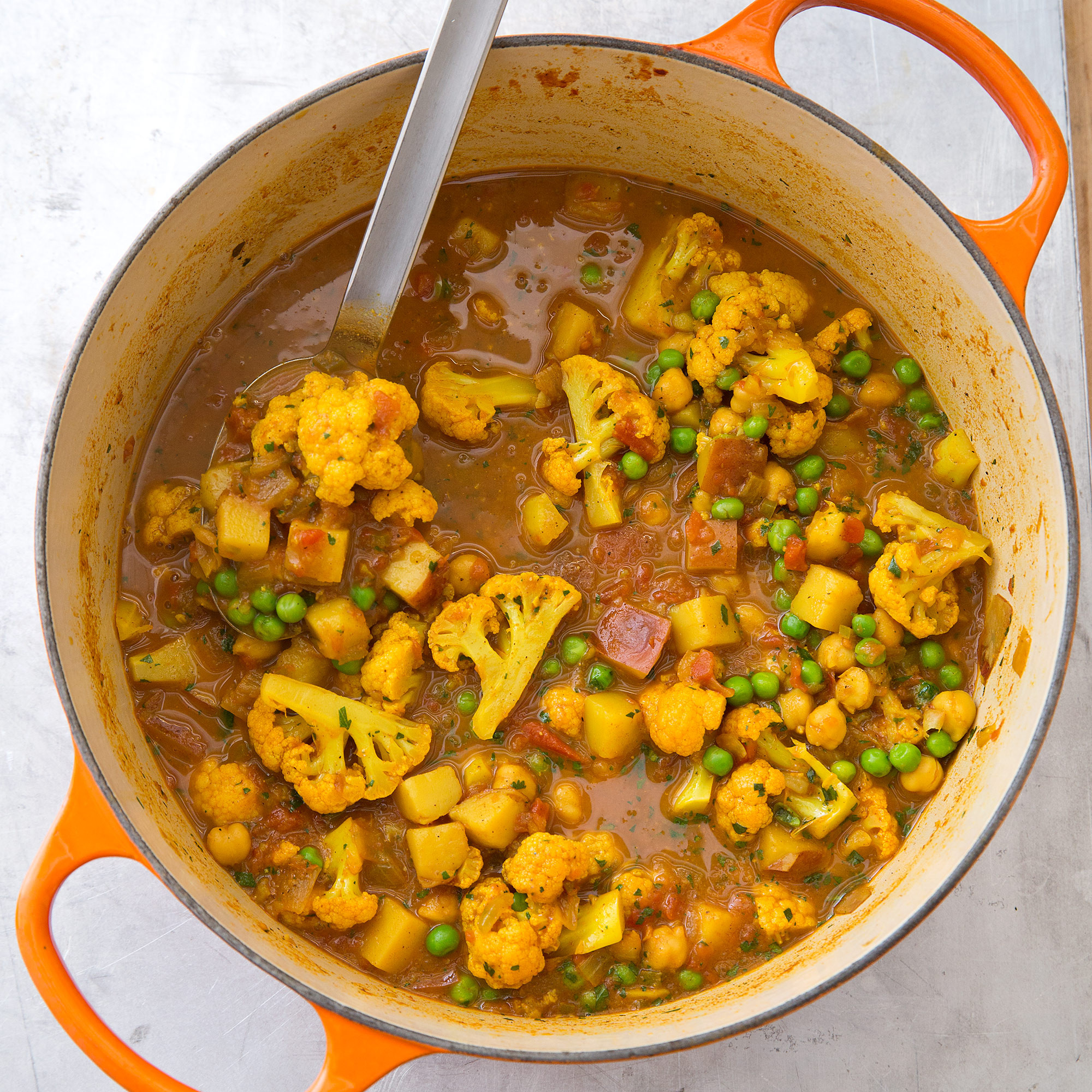Indian Potato Curry Recipes
 Indian Style Curry with Potatoes Cauliflower Peas and
