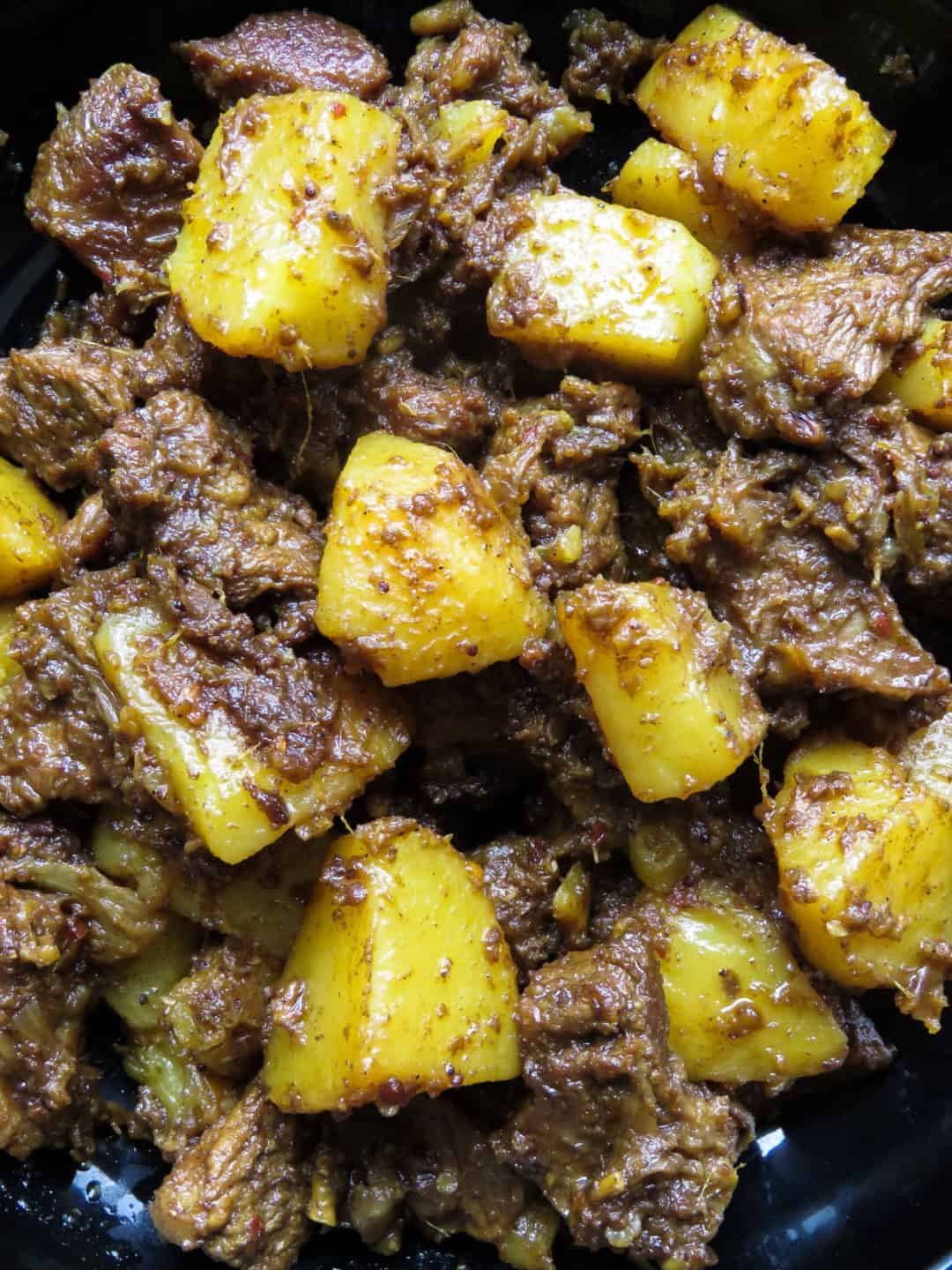 Indian Potato Curry Recipes
 Slow cooked Indian beef and potato curry aloo gosht