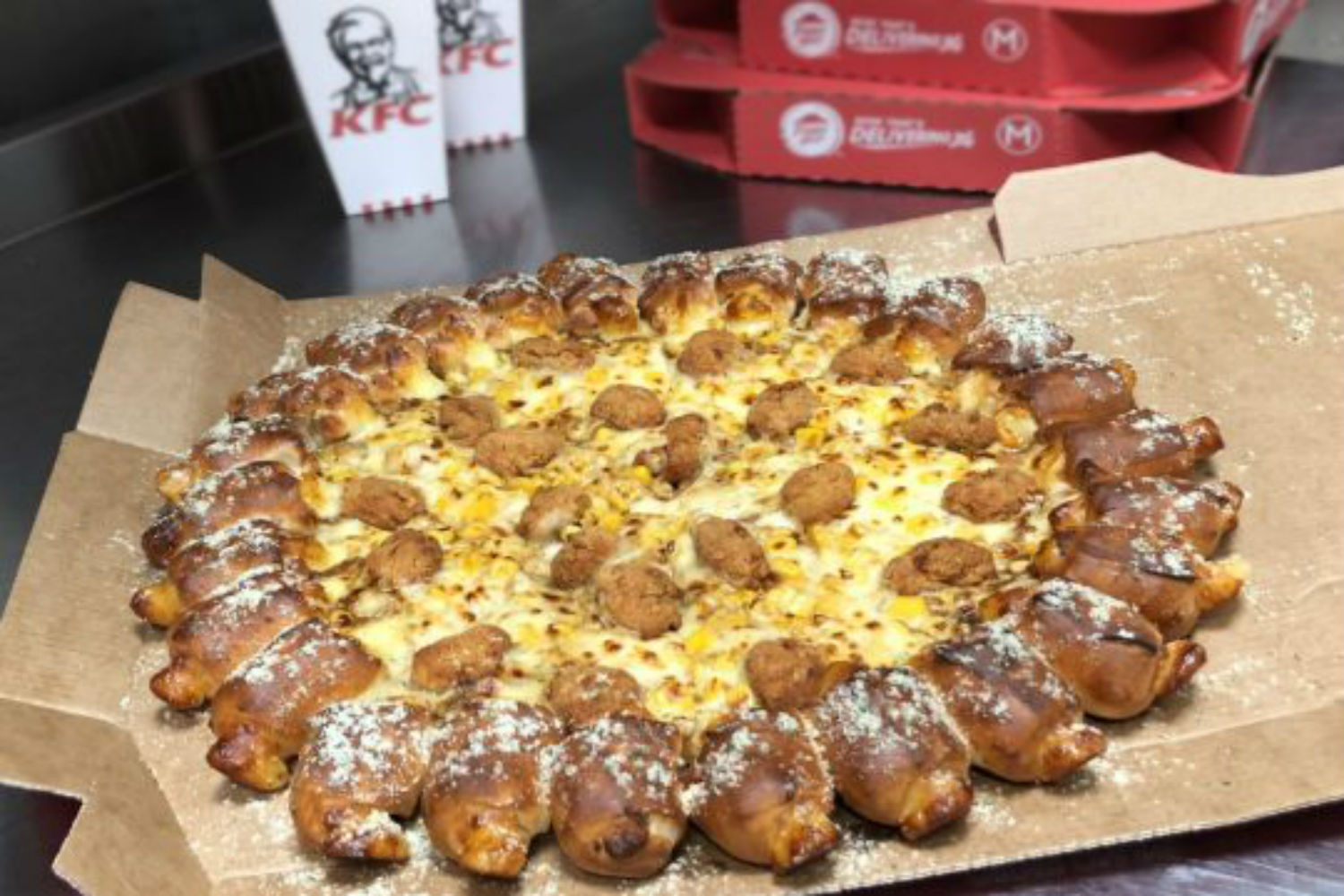Kfc Chicken Pizza
 Pizza Hut & KFC have teamed up to create a The Popcorn