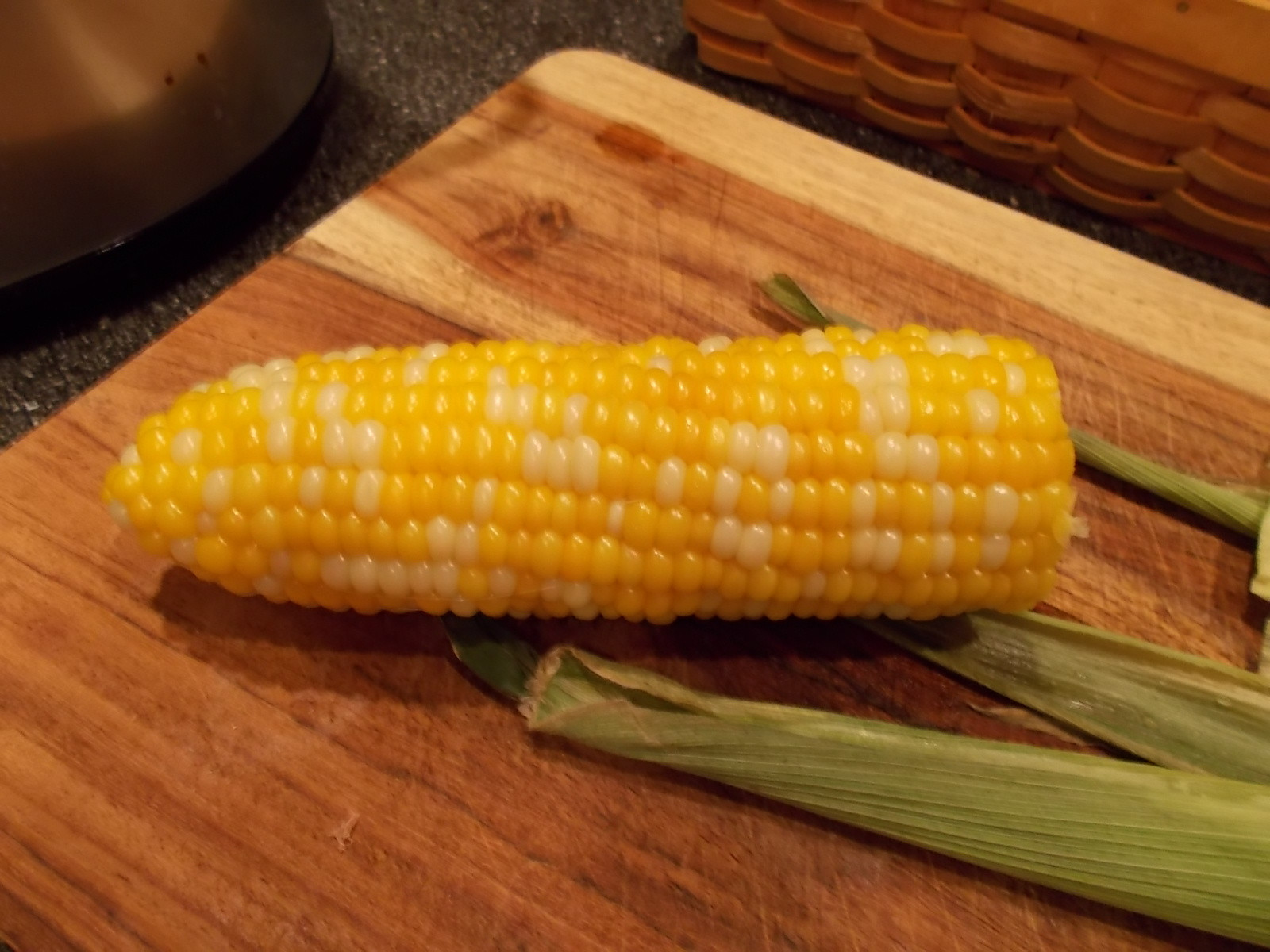 Microwave Sweet Corn
 Dawn s Blogalicious Microwave Fresh Corn = No Silks No