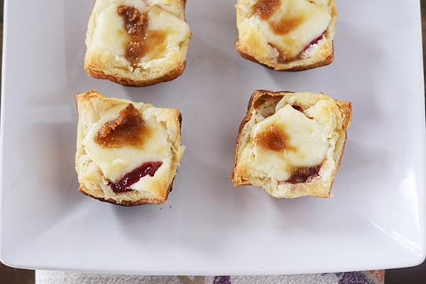 Mini Brie Puff Pastry Appetizers
 Puff Pastry Baked Brie Bites