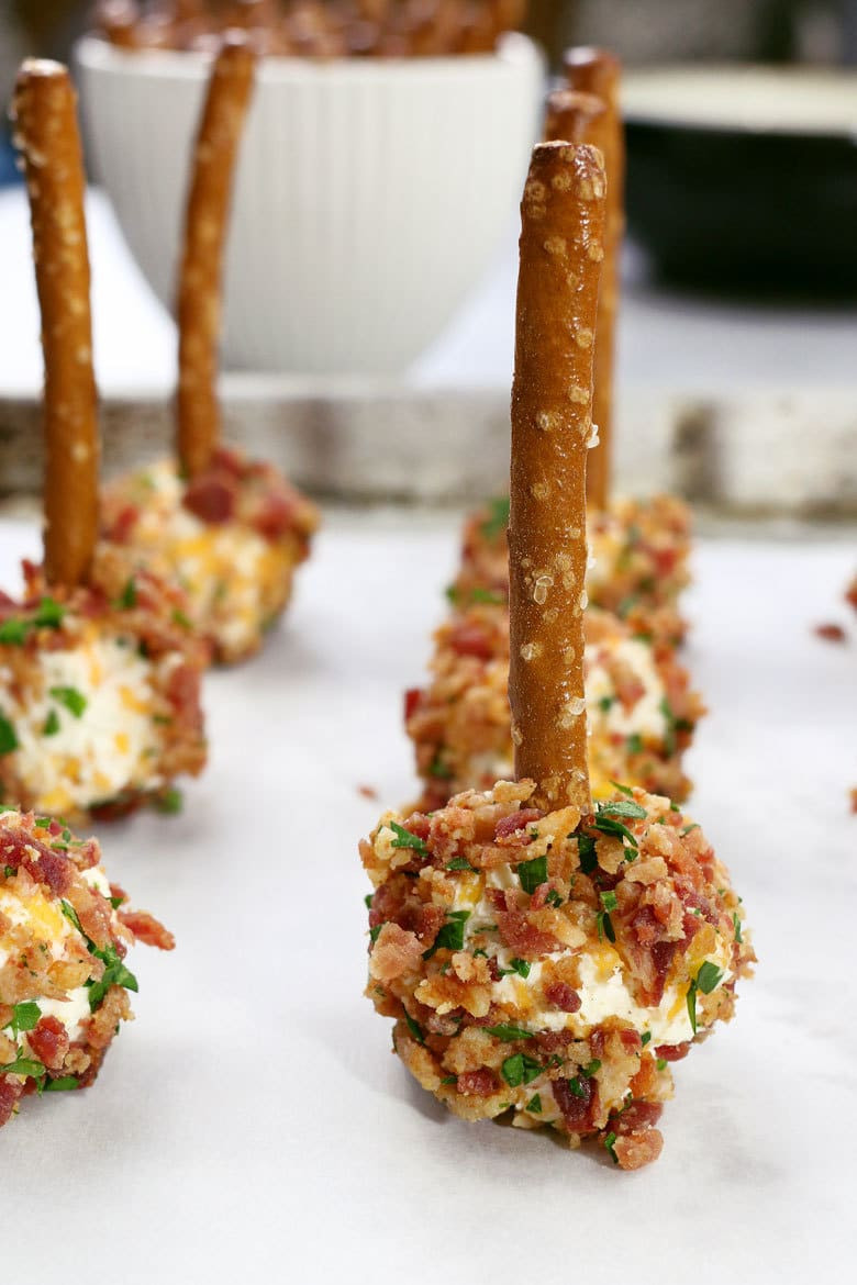 Mini Cheese Ball Appetizers
 Mini Bacon Ranch Cheese Ball Recipe Game Day and Party