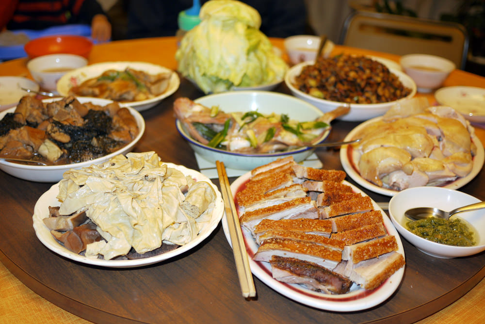 New Year Day Dinner Traditions
 How Co Founder Stella Ma Celebrates Chinese New Year