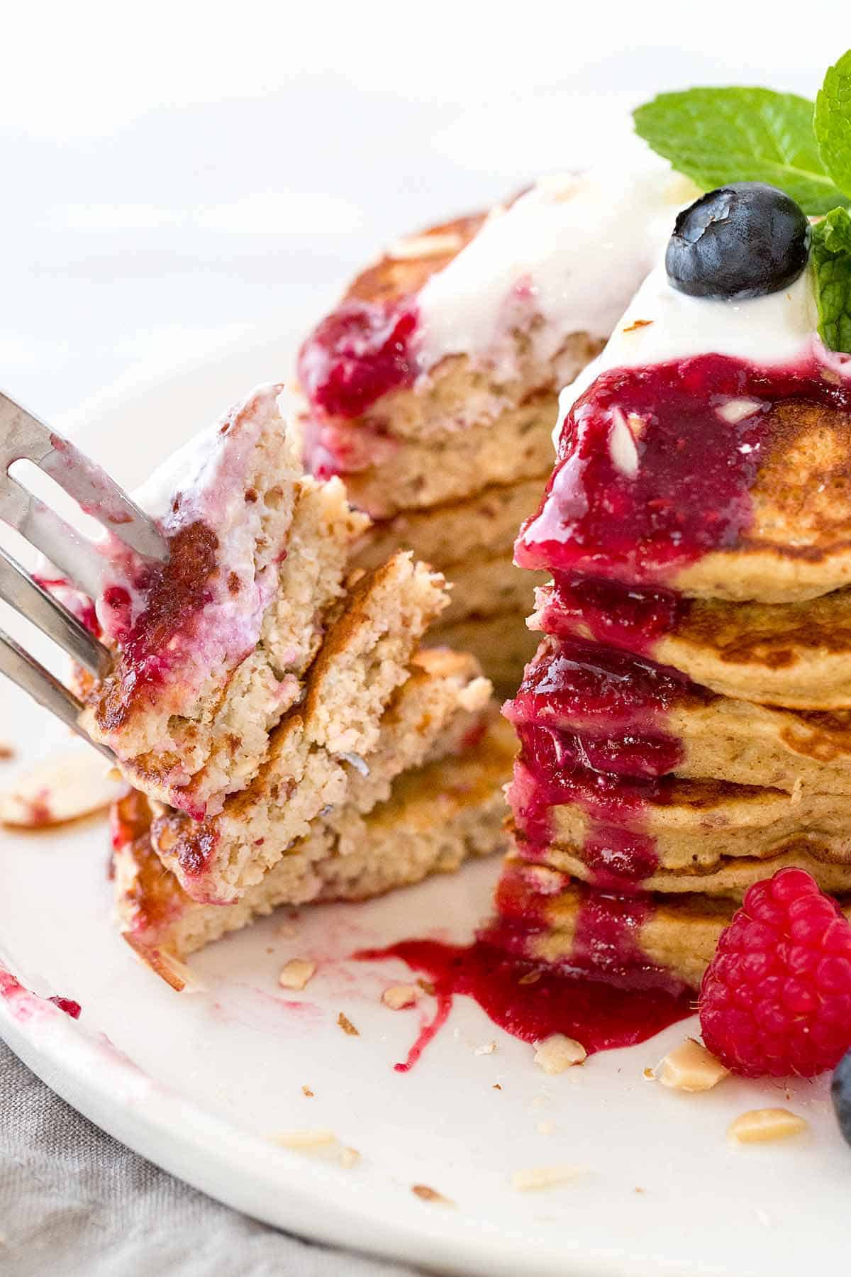 Oatmeal Pancakes Healthy
 Healthy Oat Pancakes with Berry Sauce