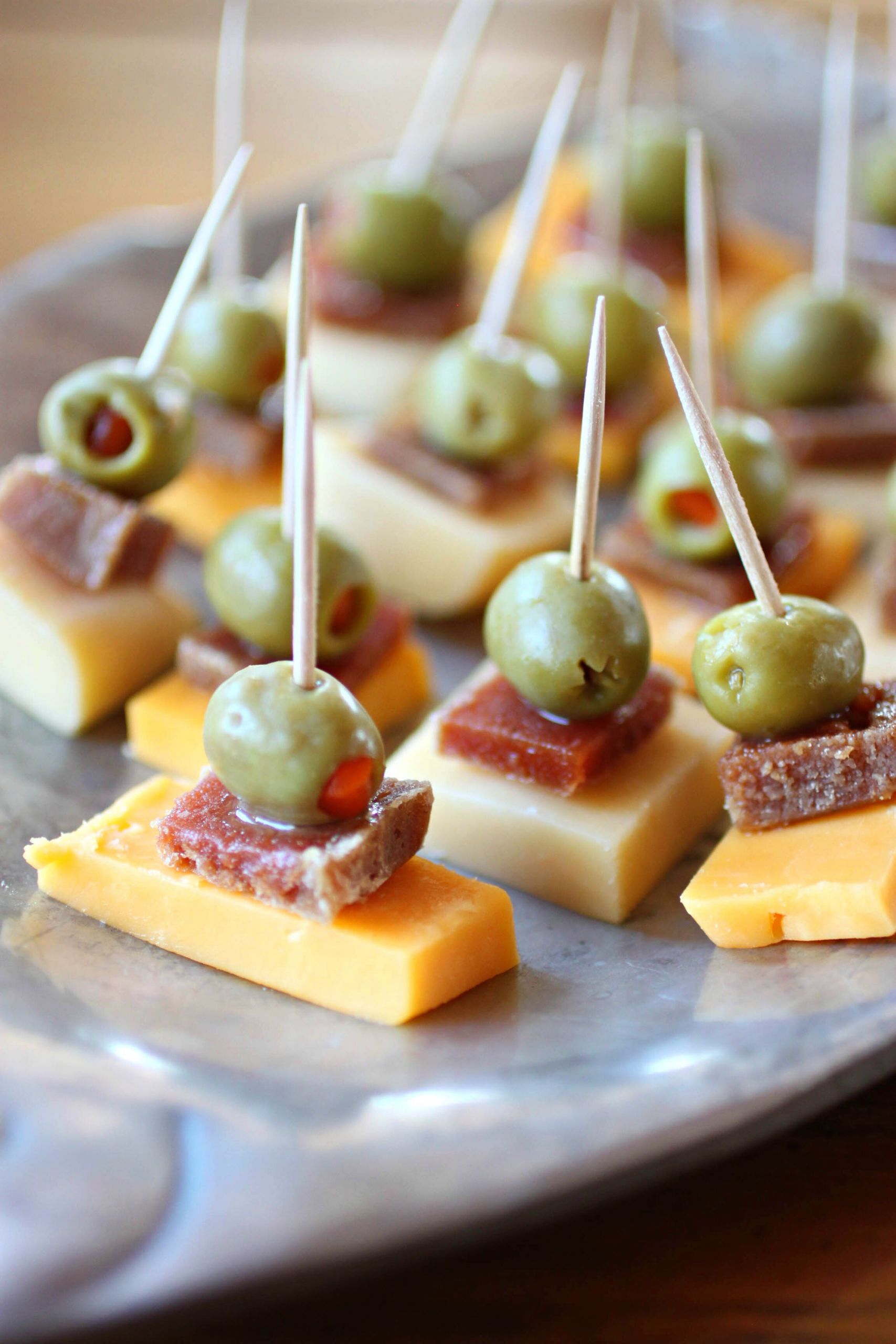 Olives And Cheese Appetizers
 olives and cheese appetizers